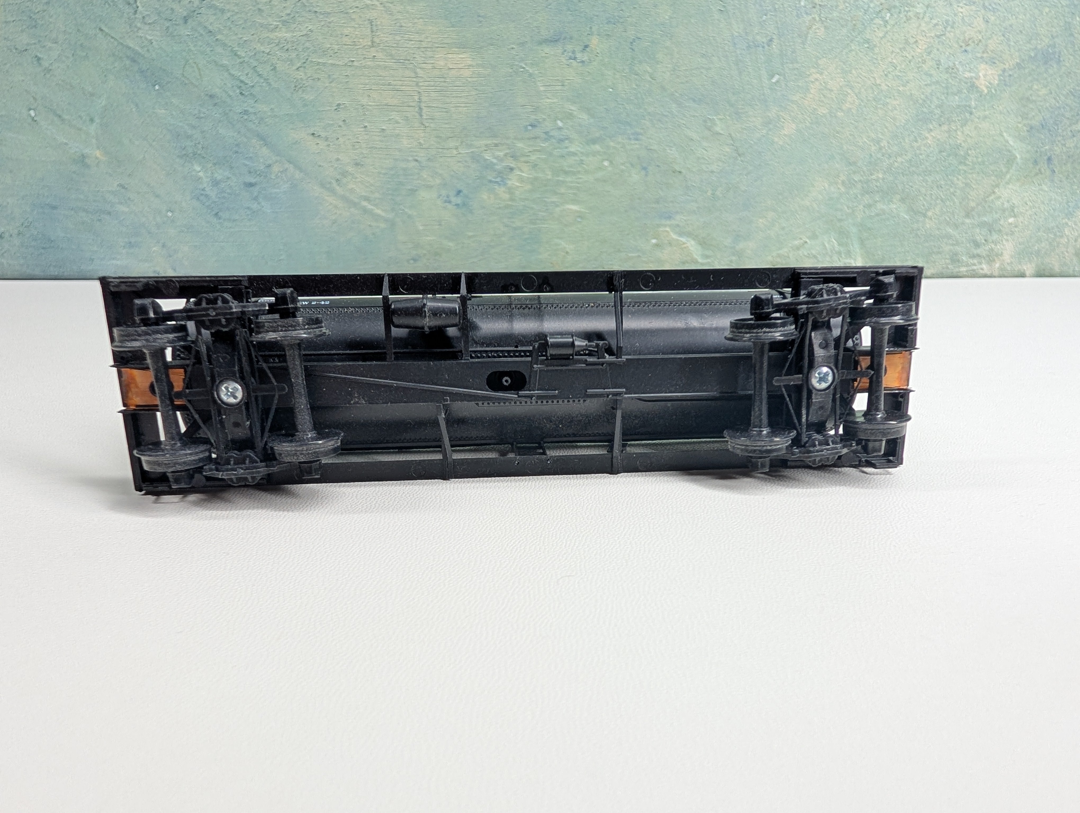 USED HO Scale Single Dome Tank Car Frontenac FPLX #1009