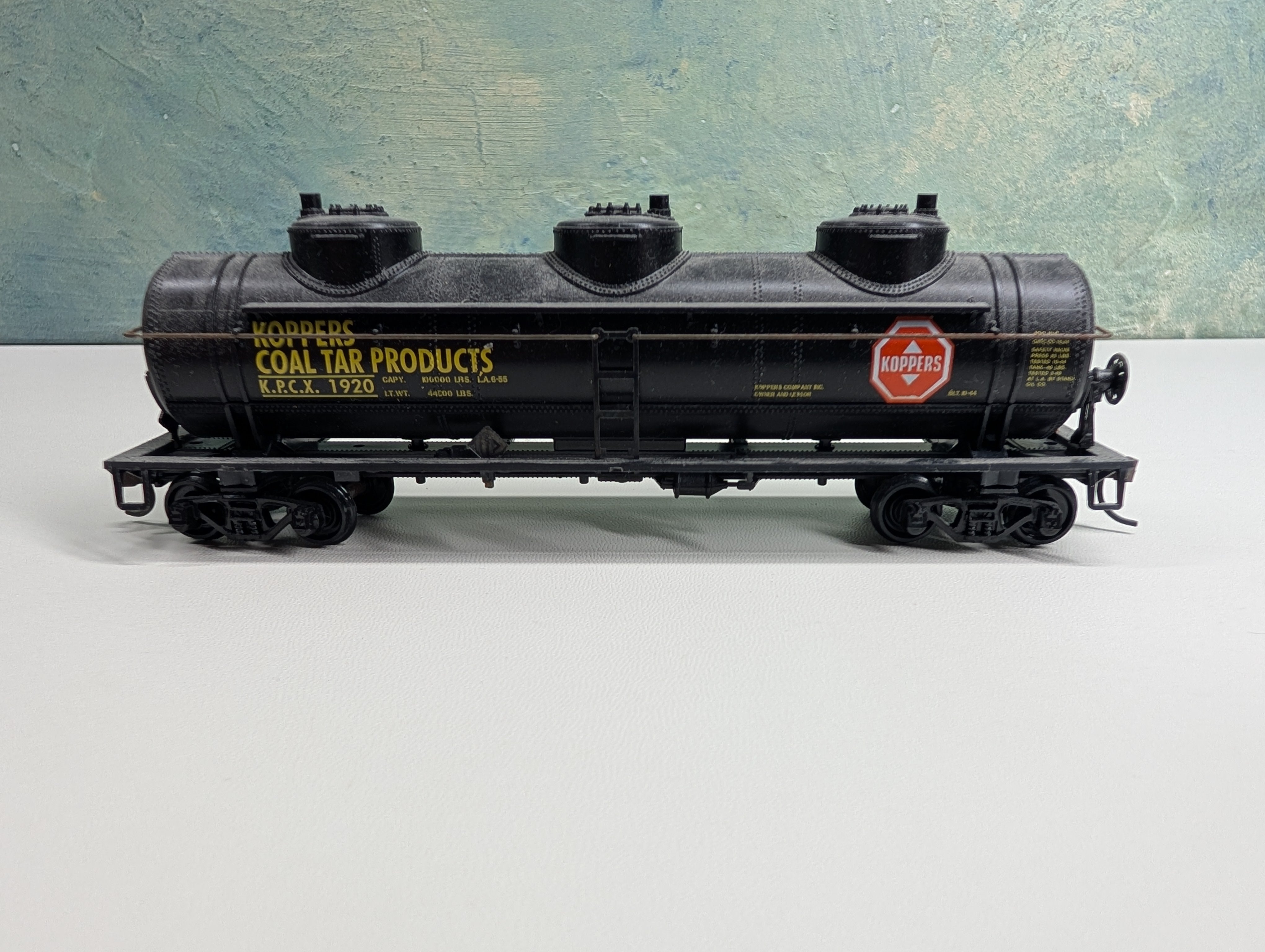USED Athearn HO Scale Triple Dome Tank Car Koppers Cal Tar Products KPCX #1920