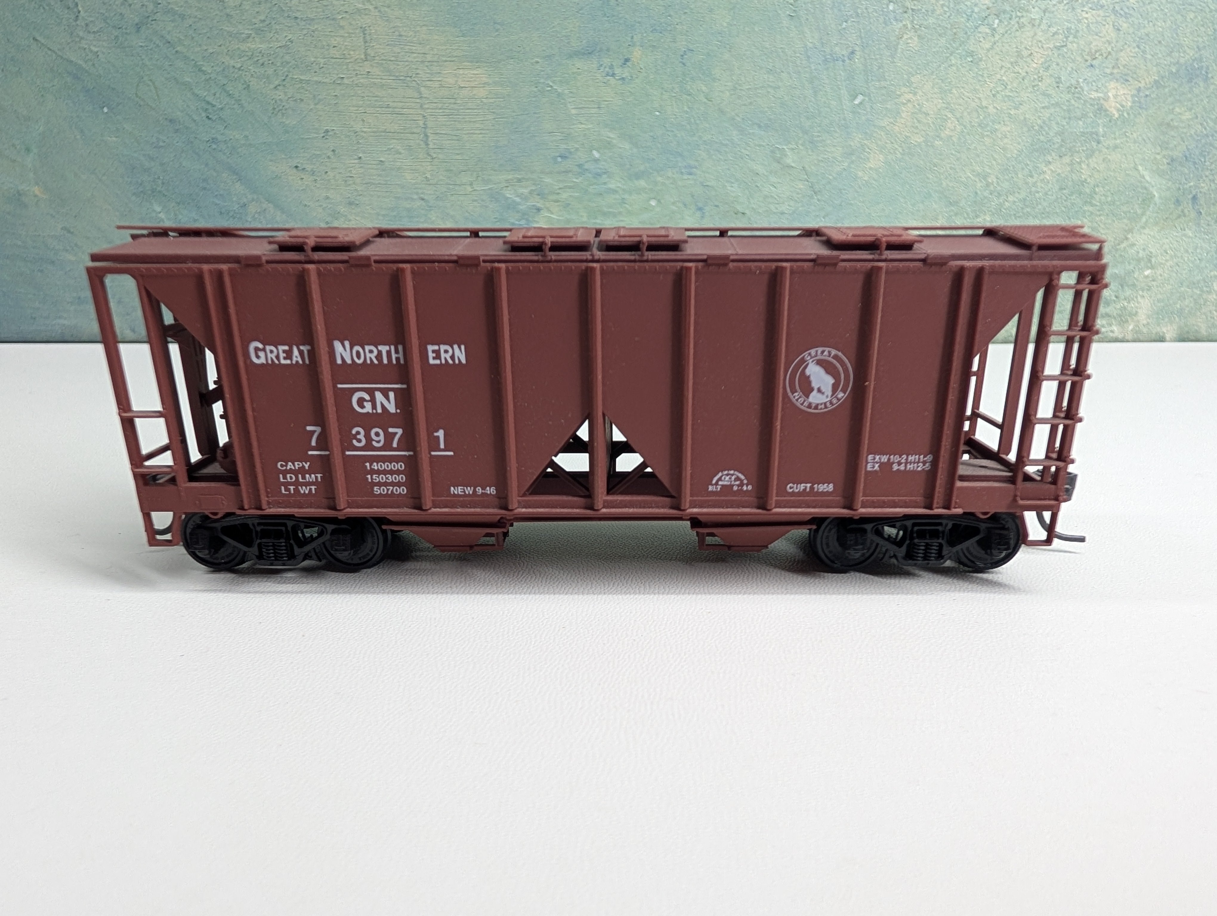 USED Bowser HO Scale Covered Hopper Great Northern GN #73971