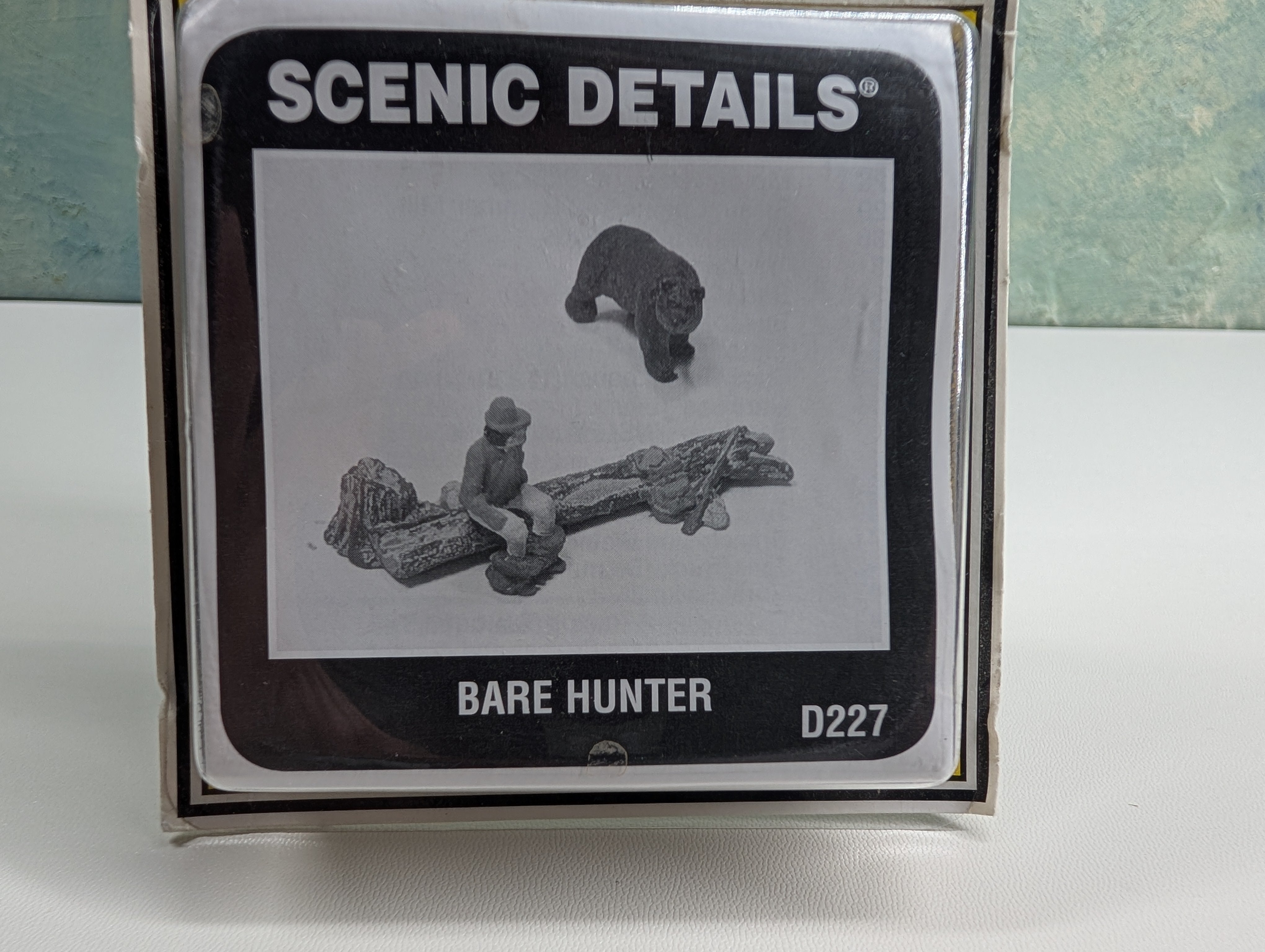 Woodland Scenics D227 HO Scale Bare Hunter (Metal Casting) KIT