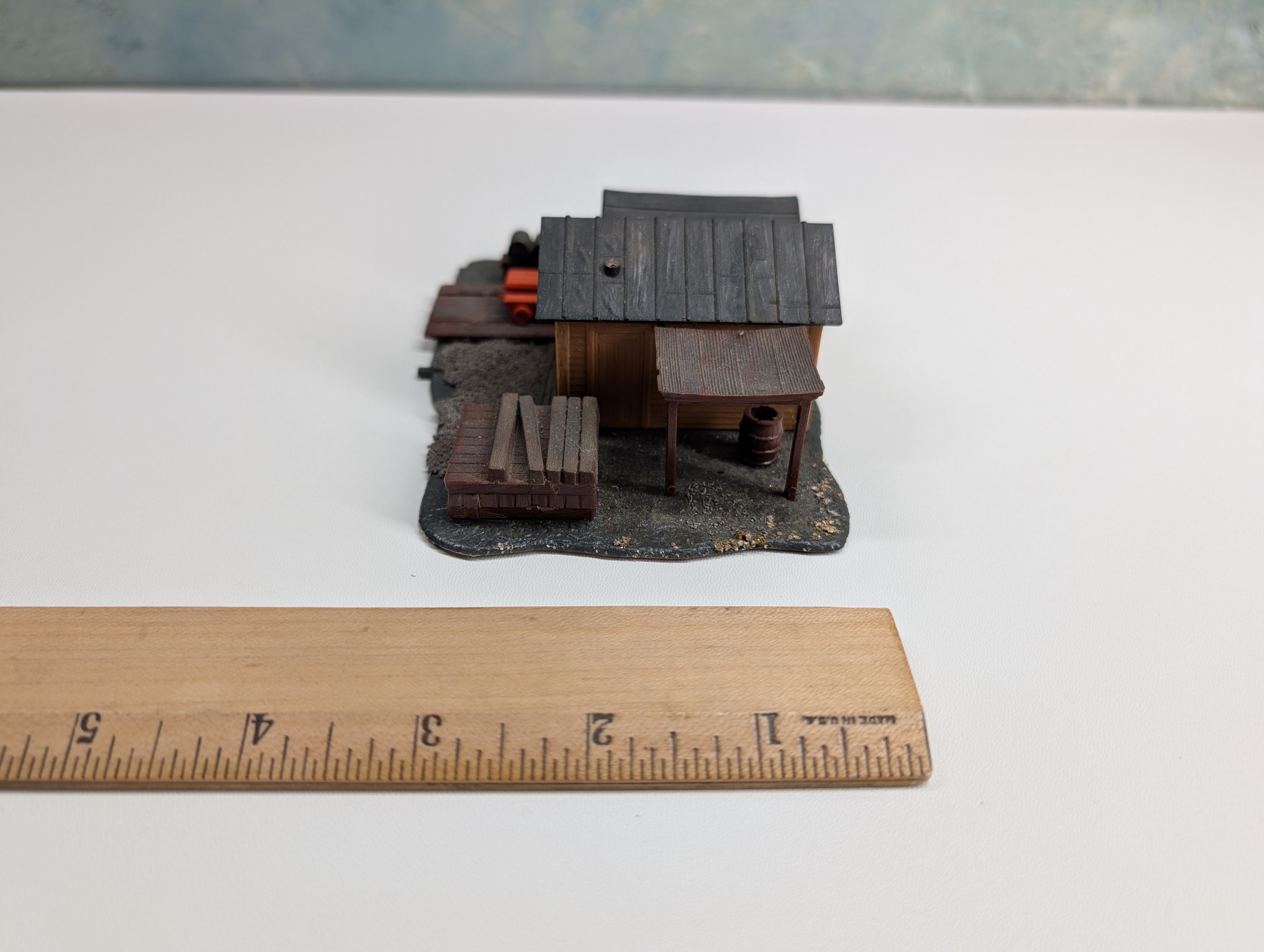 USED HO Scale Trackside Building