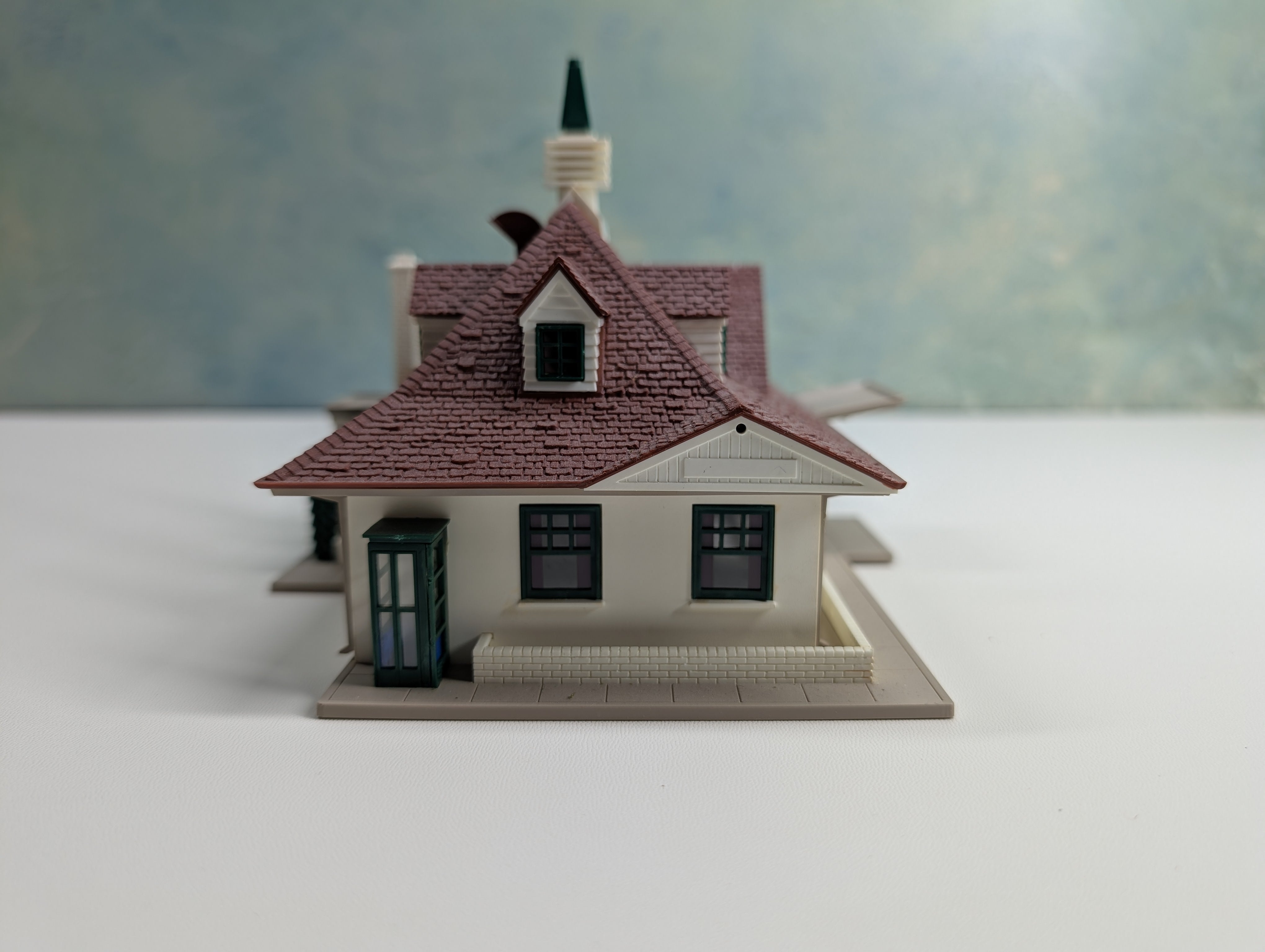 USED HO Scale Roadside Inn, Restaurant