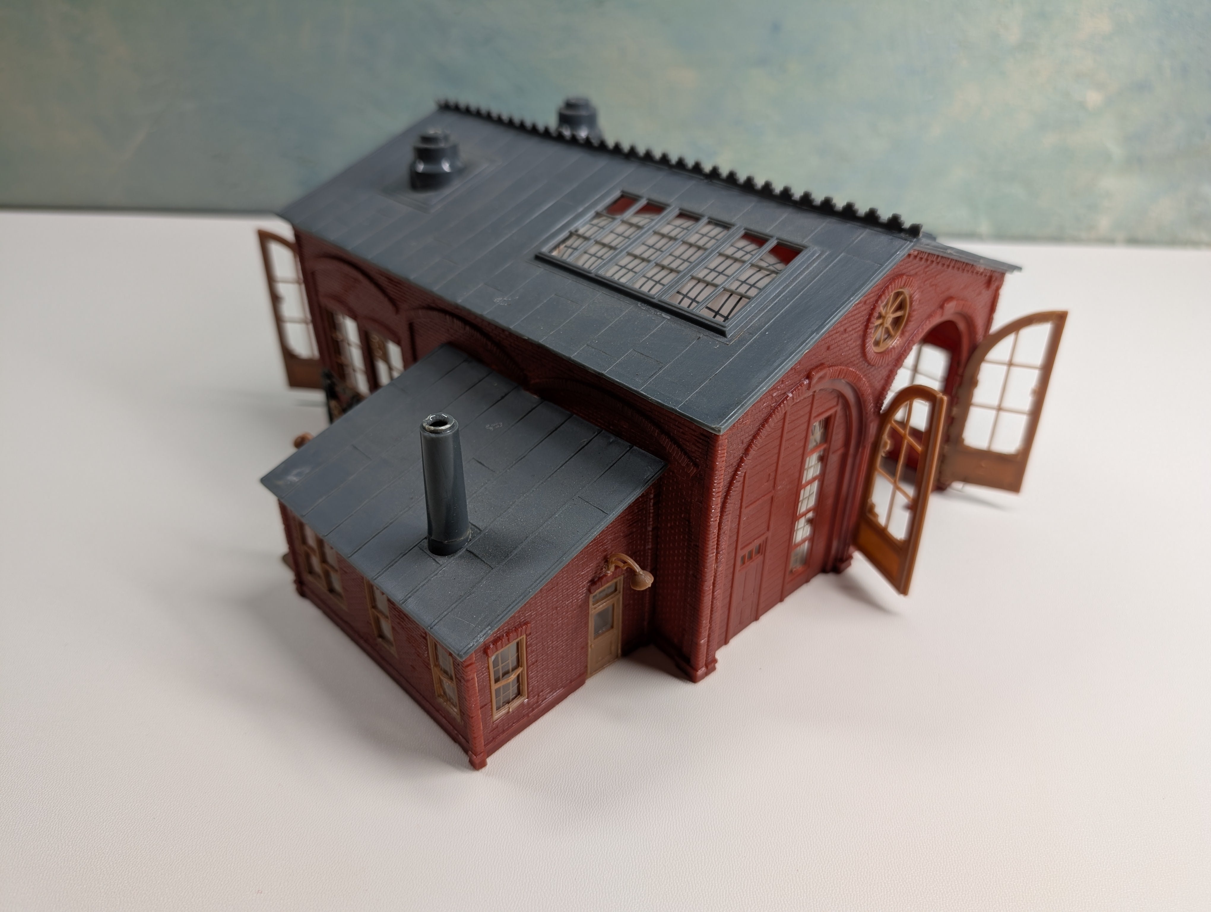 USED HO Scale Old Time Warehouse