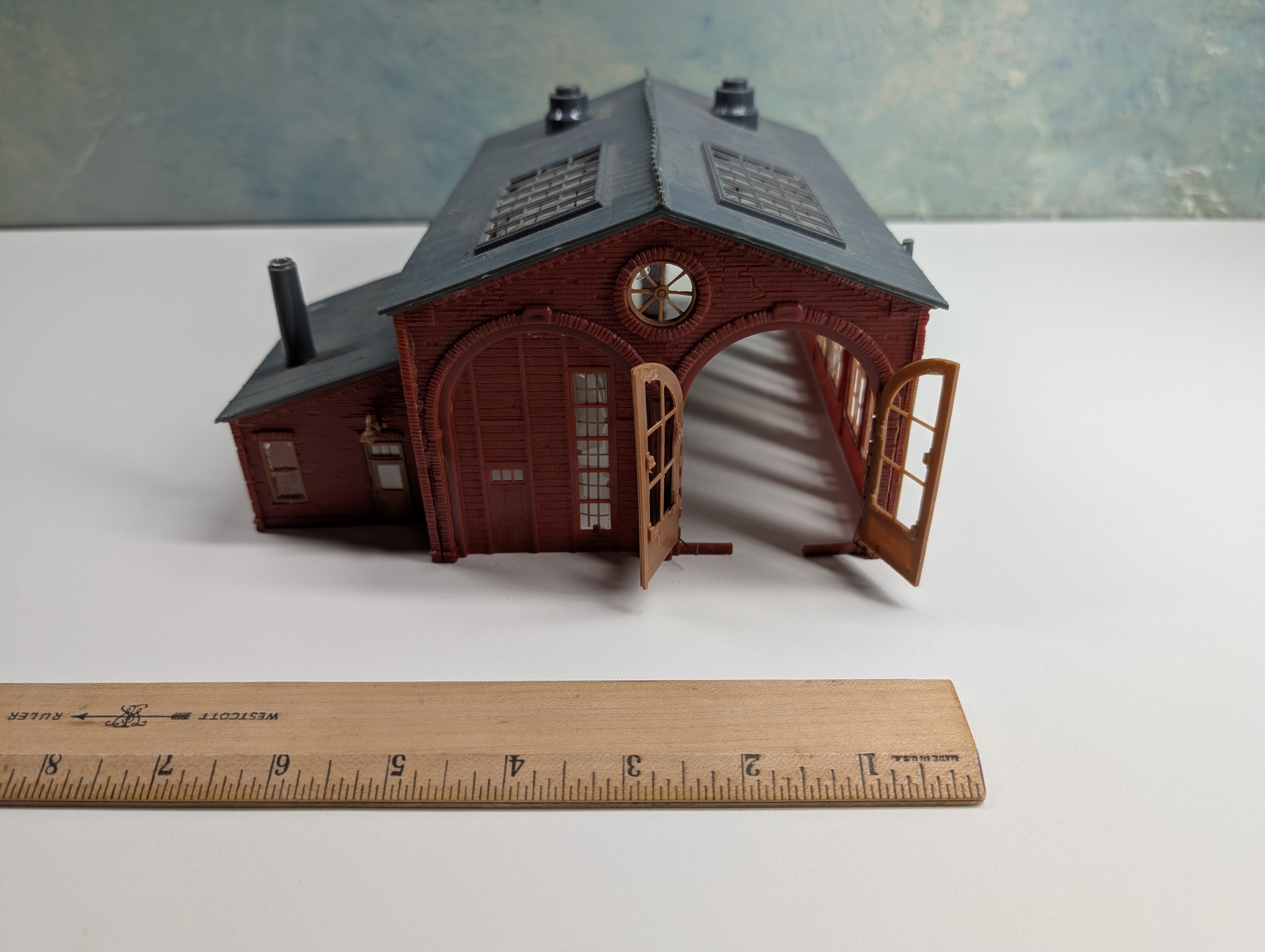 USED HO Scale Old Time Warehouse