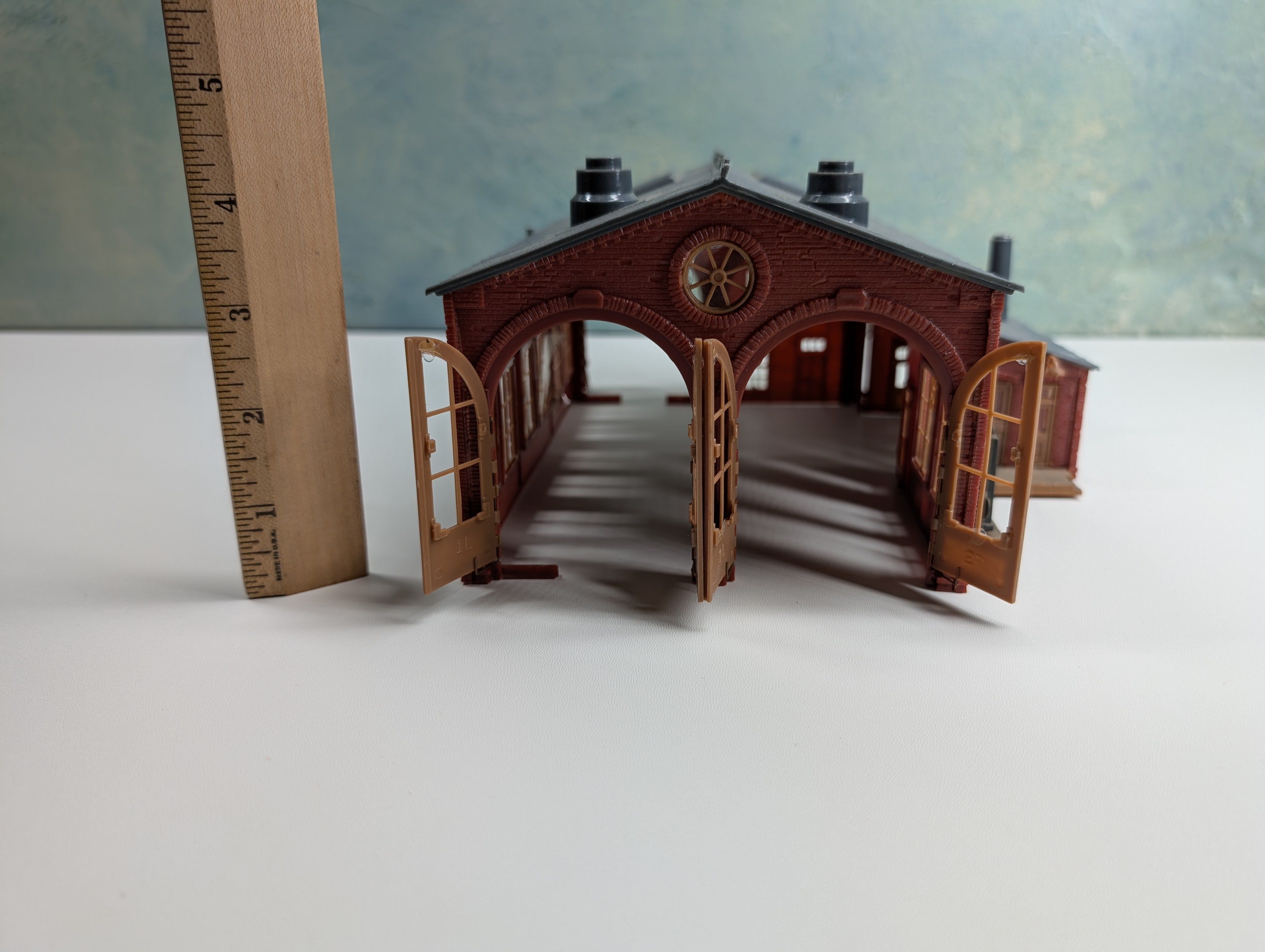 USED HO Scale Old Time Warehouse