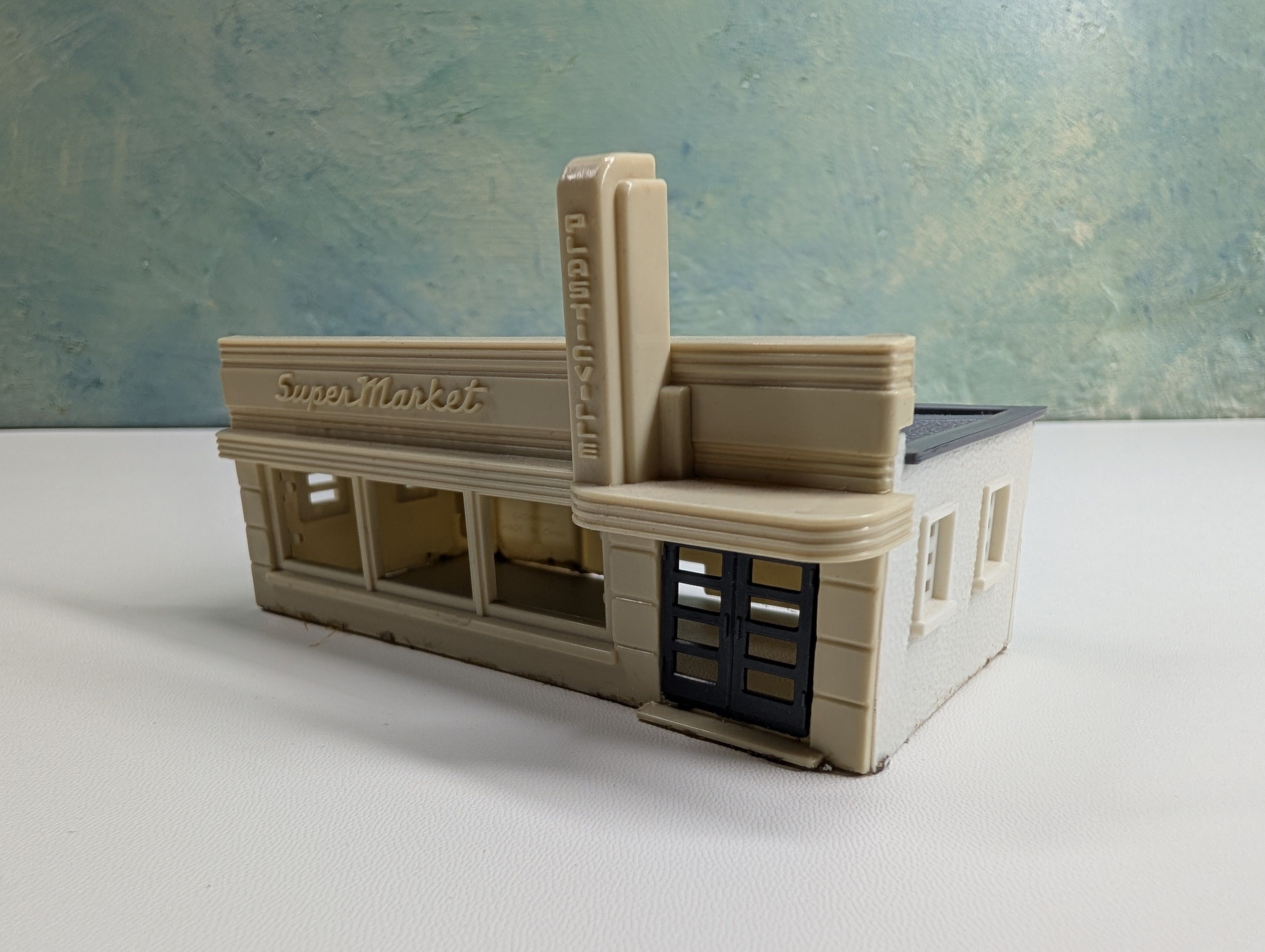 USED HO Scale SuperMarket