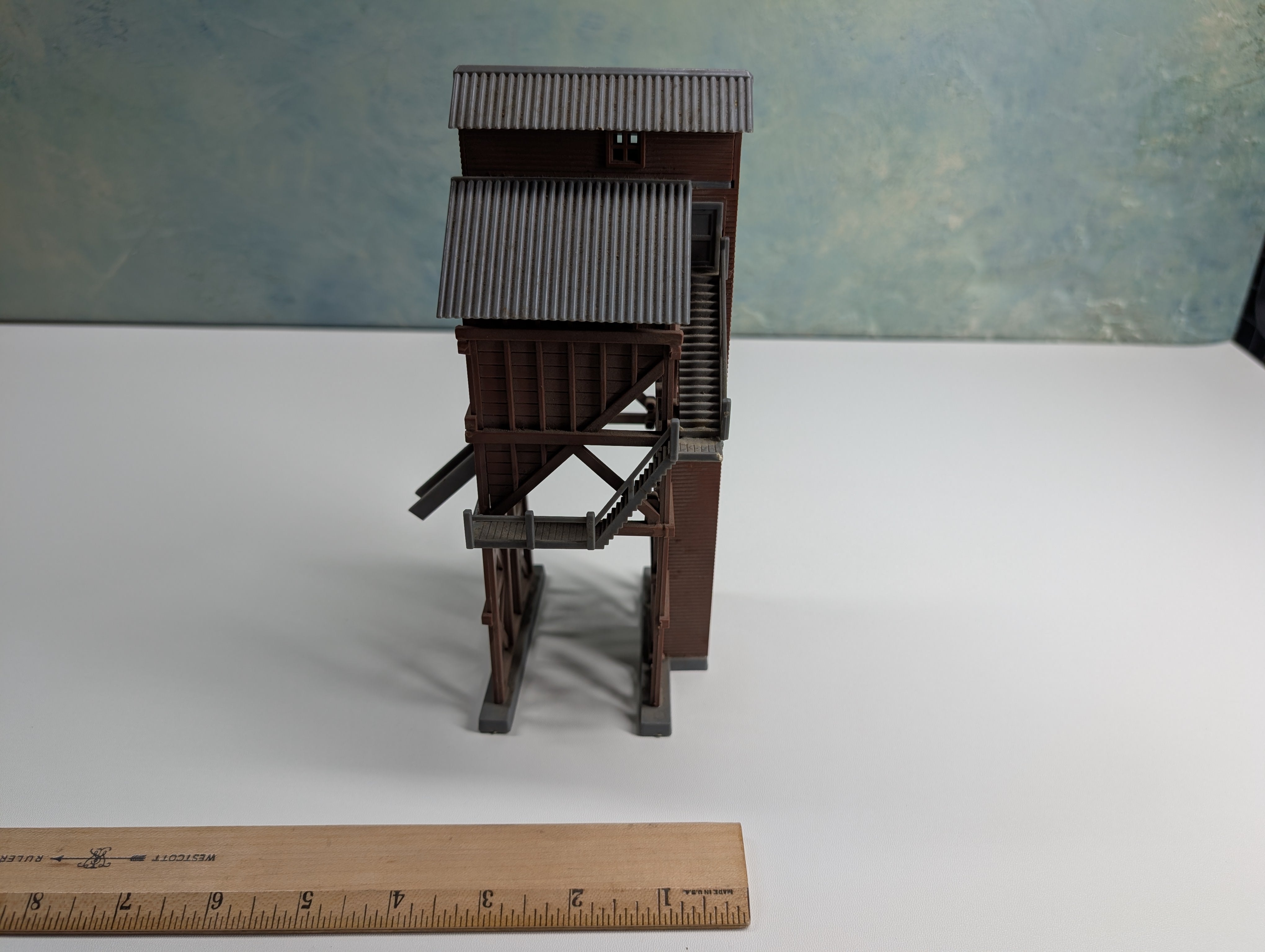 USED HO Scale Coaling Station
