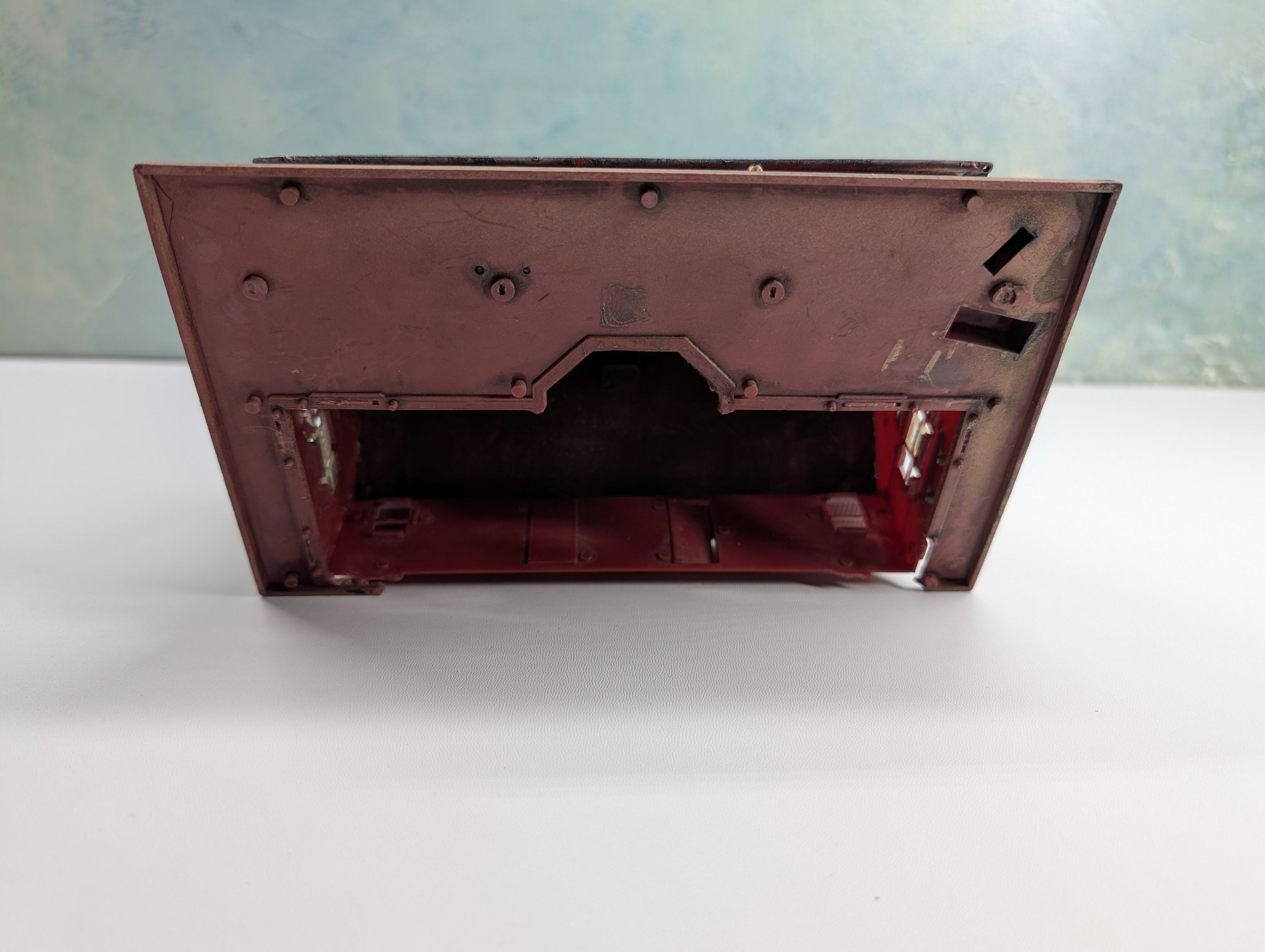 USED HO Scale Suburban Station