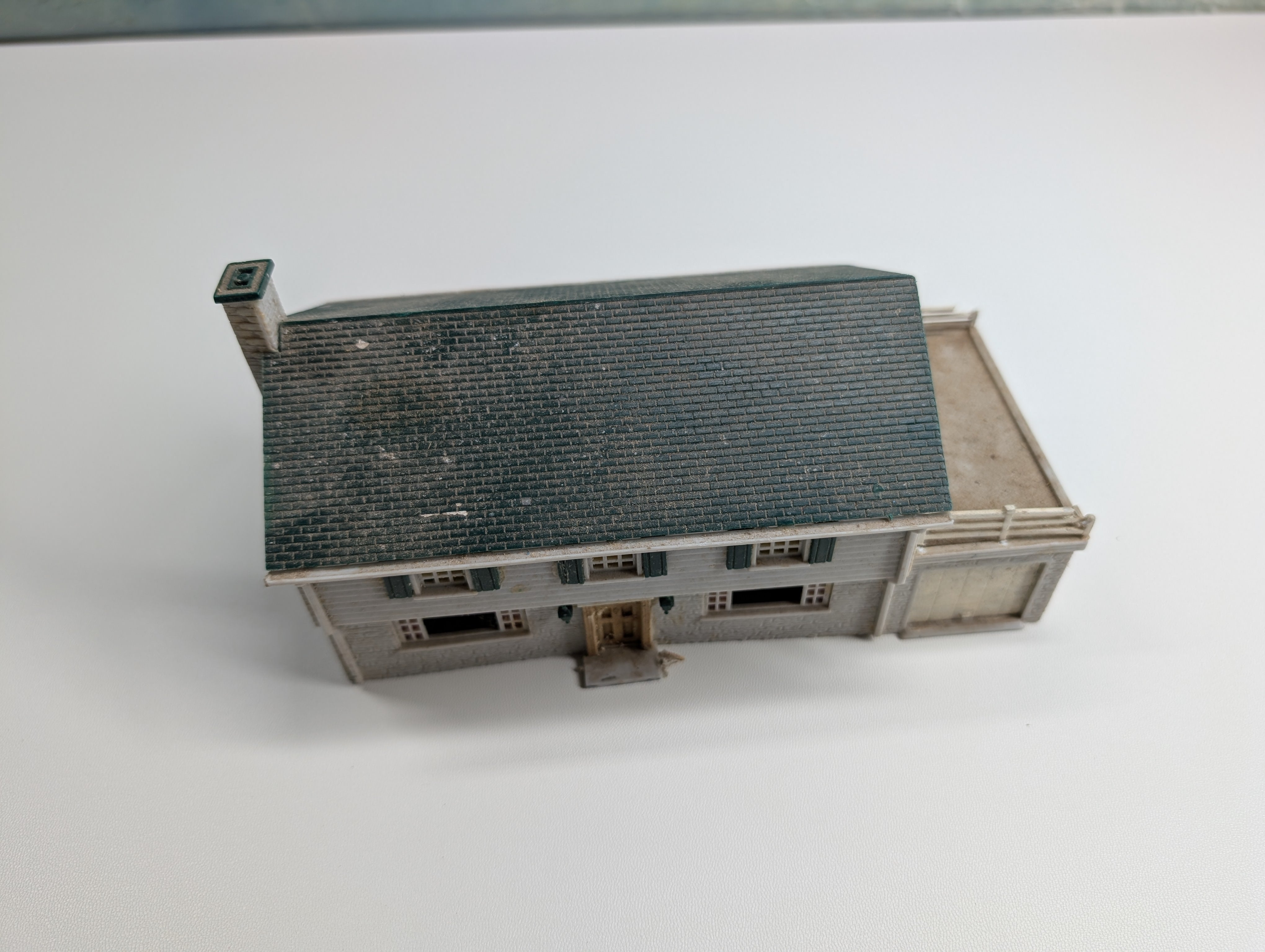 USED HO Scale White House