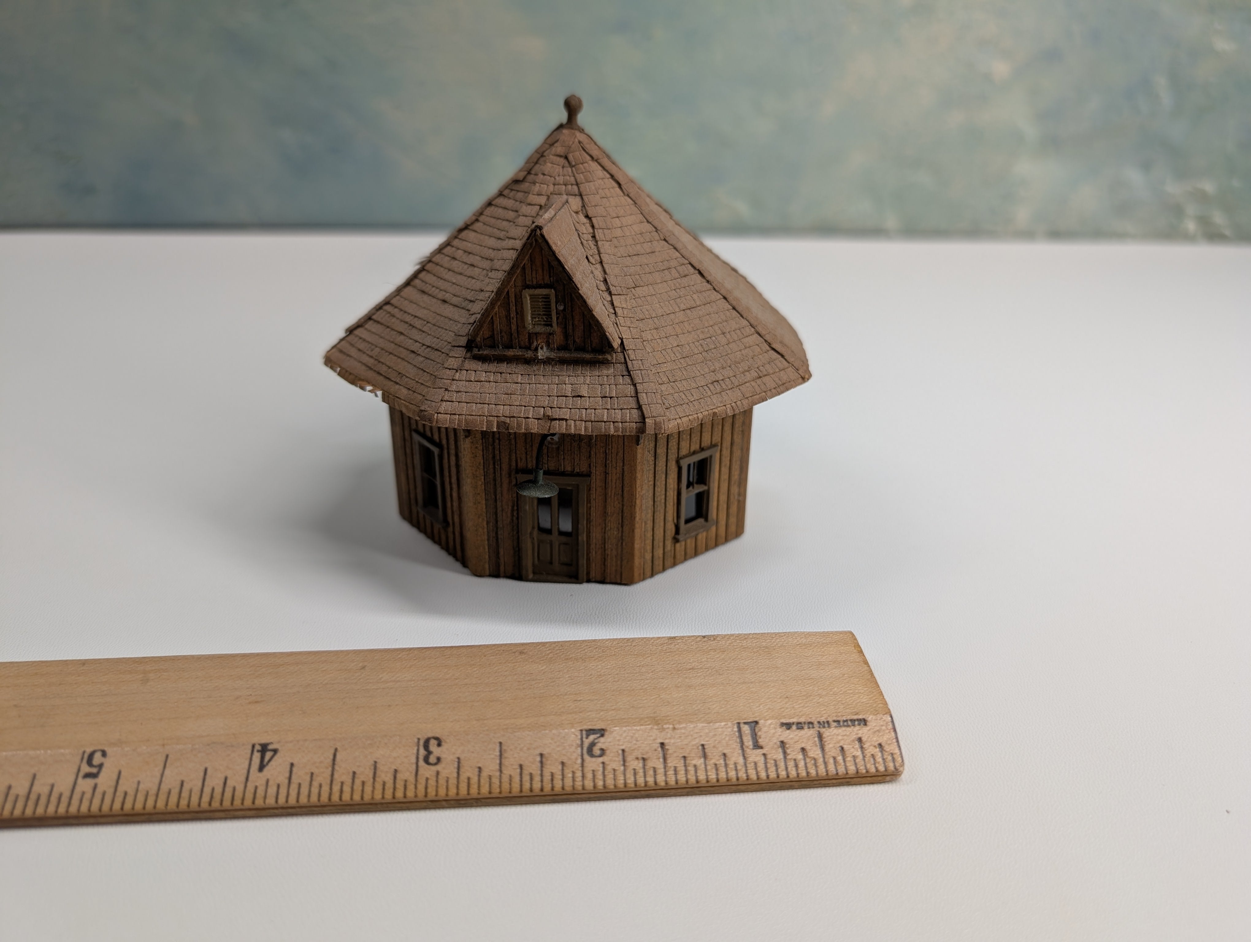USED HO Scale Scratch Built Hut