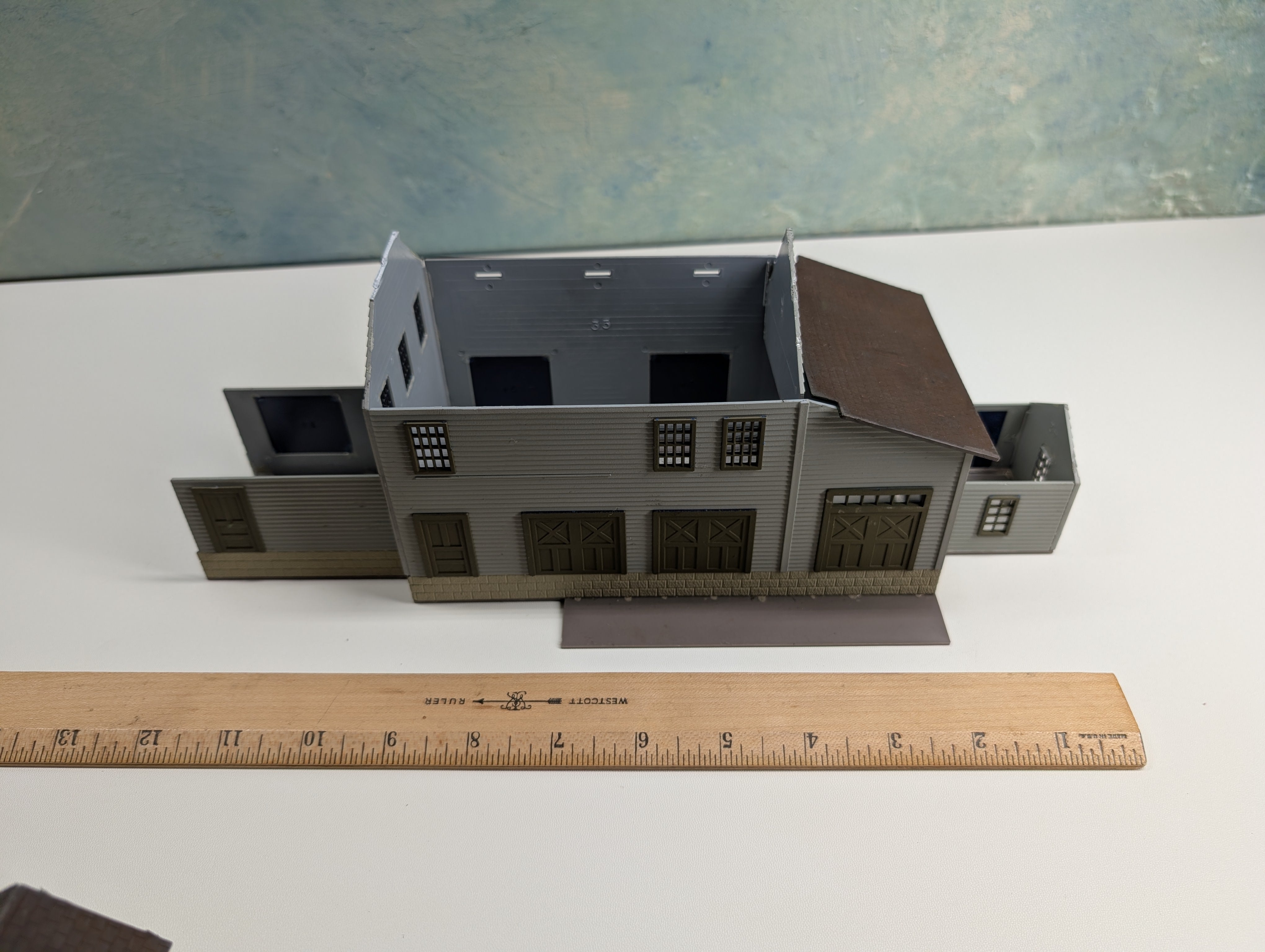 USED HO Scale Factory / Warehouse