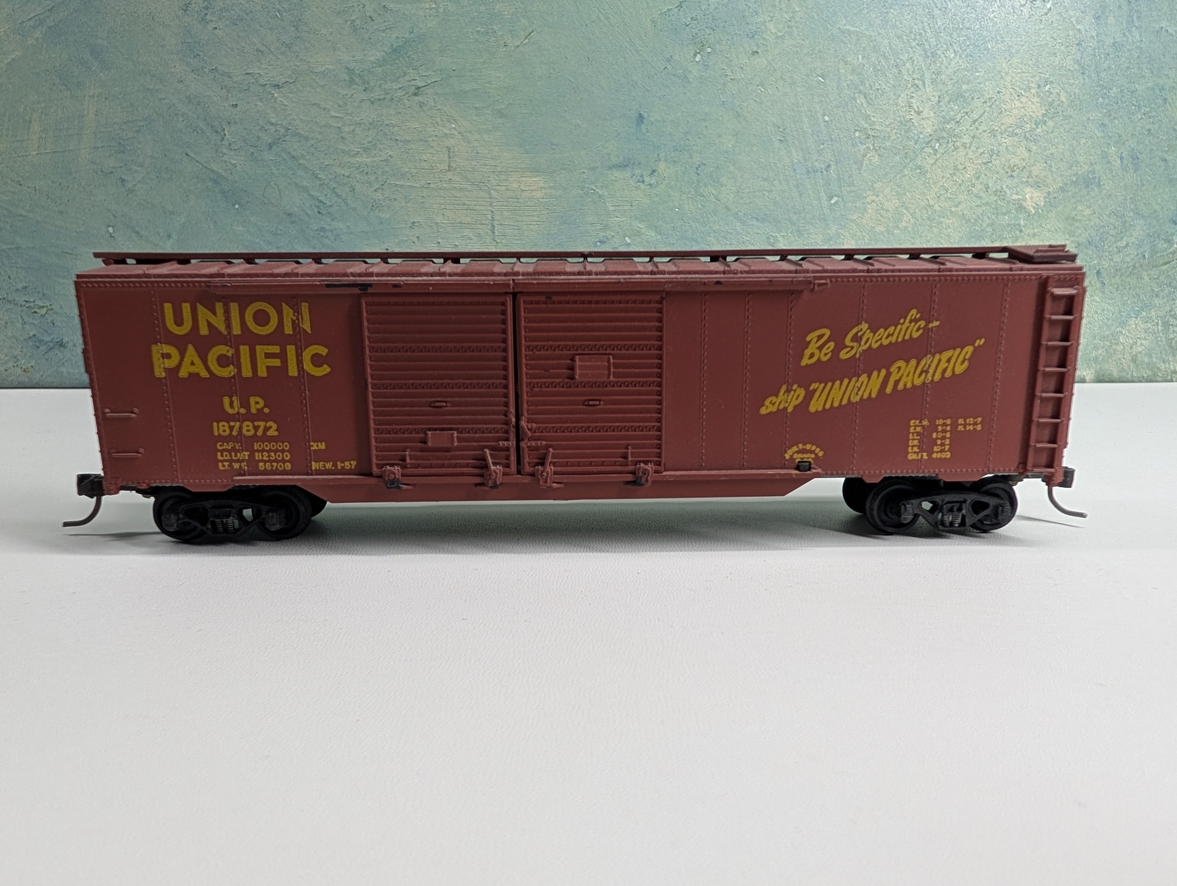 USED Roundhouse HO Scale 50' DD Box Car Union Pacific UP #187872