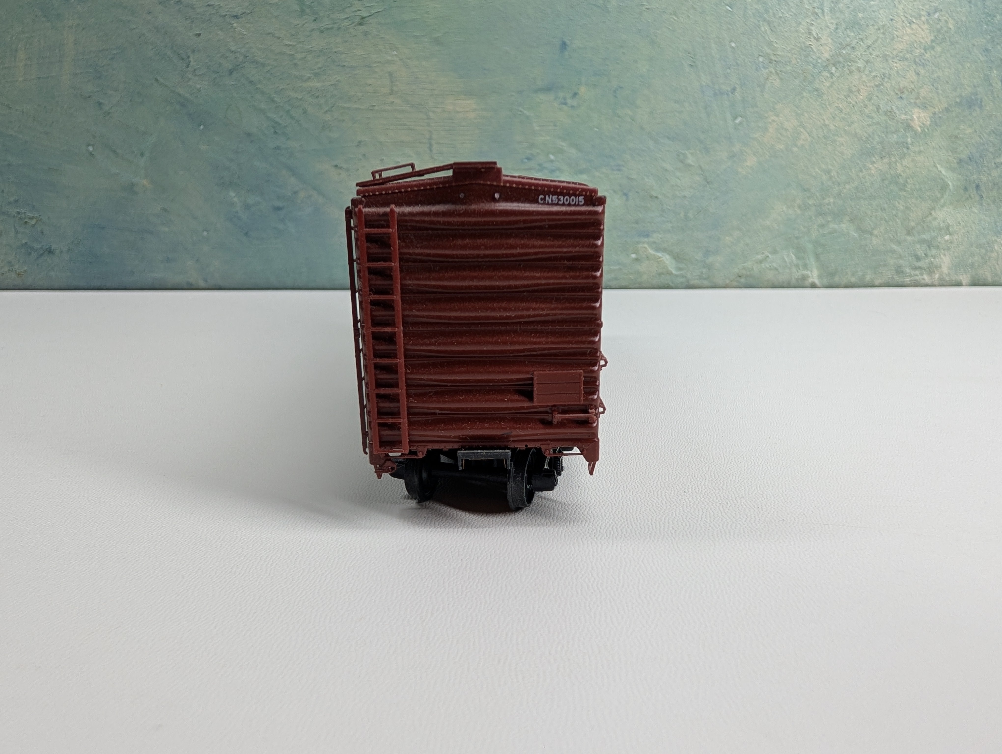 USED HO Scale 40' Box Car Canadian National CN #530015 Metal Wheels
