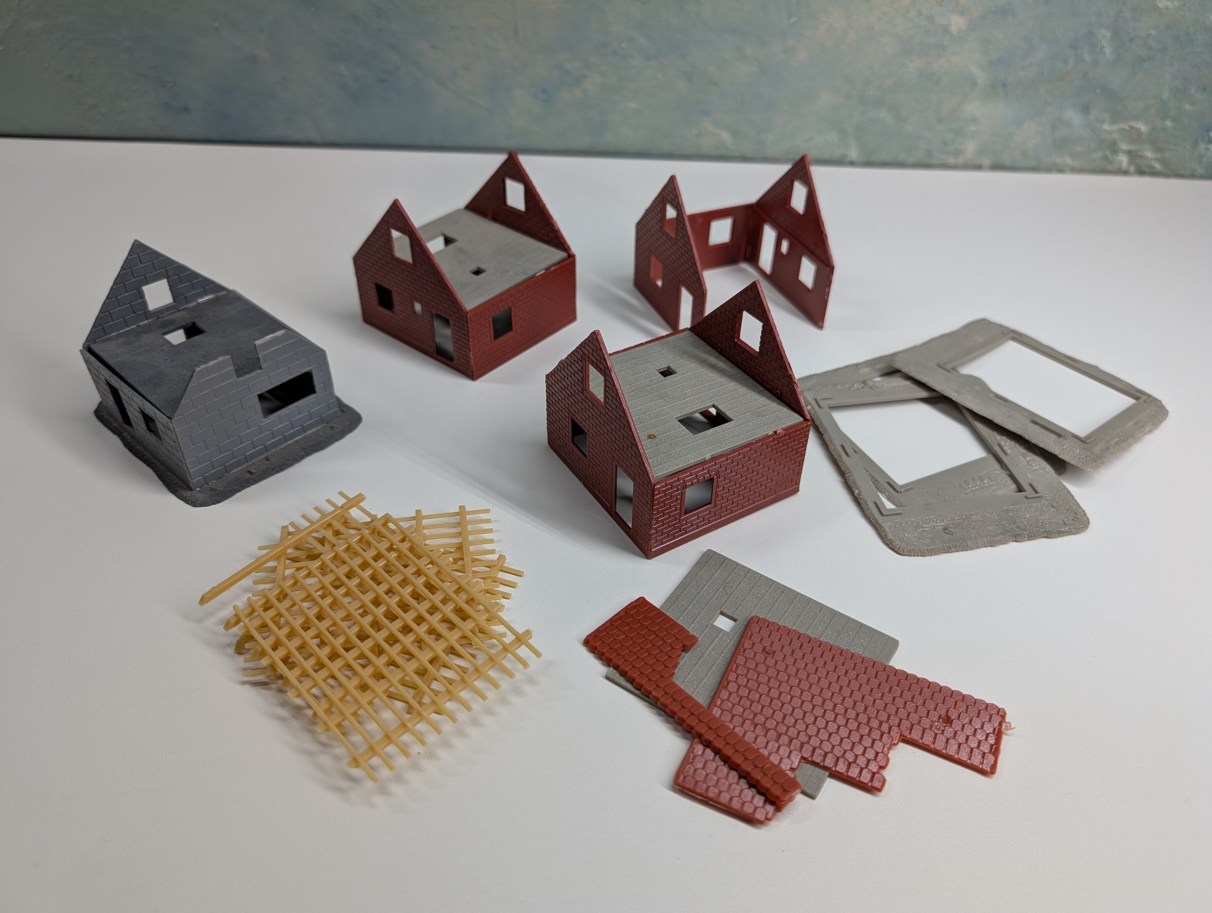 USED HO Scale Lot of Homes Under Construction Parts