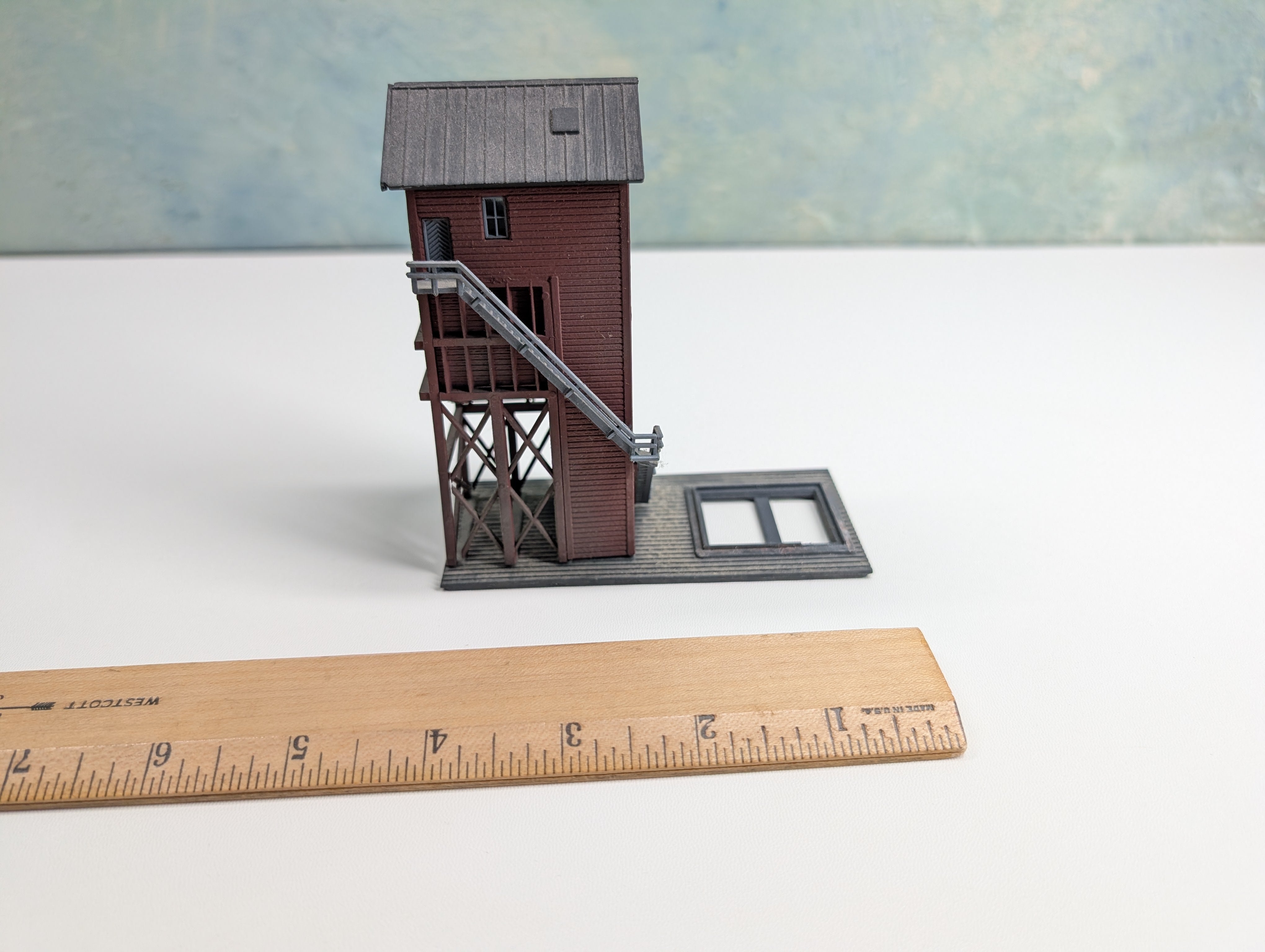 USED N Scale Coaling Tower