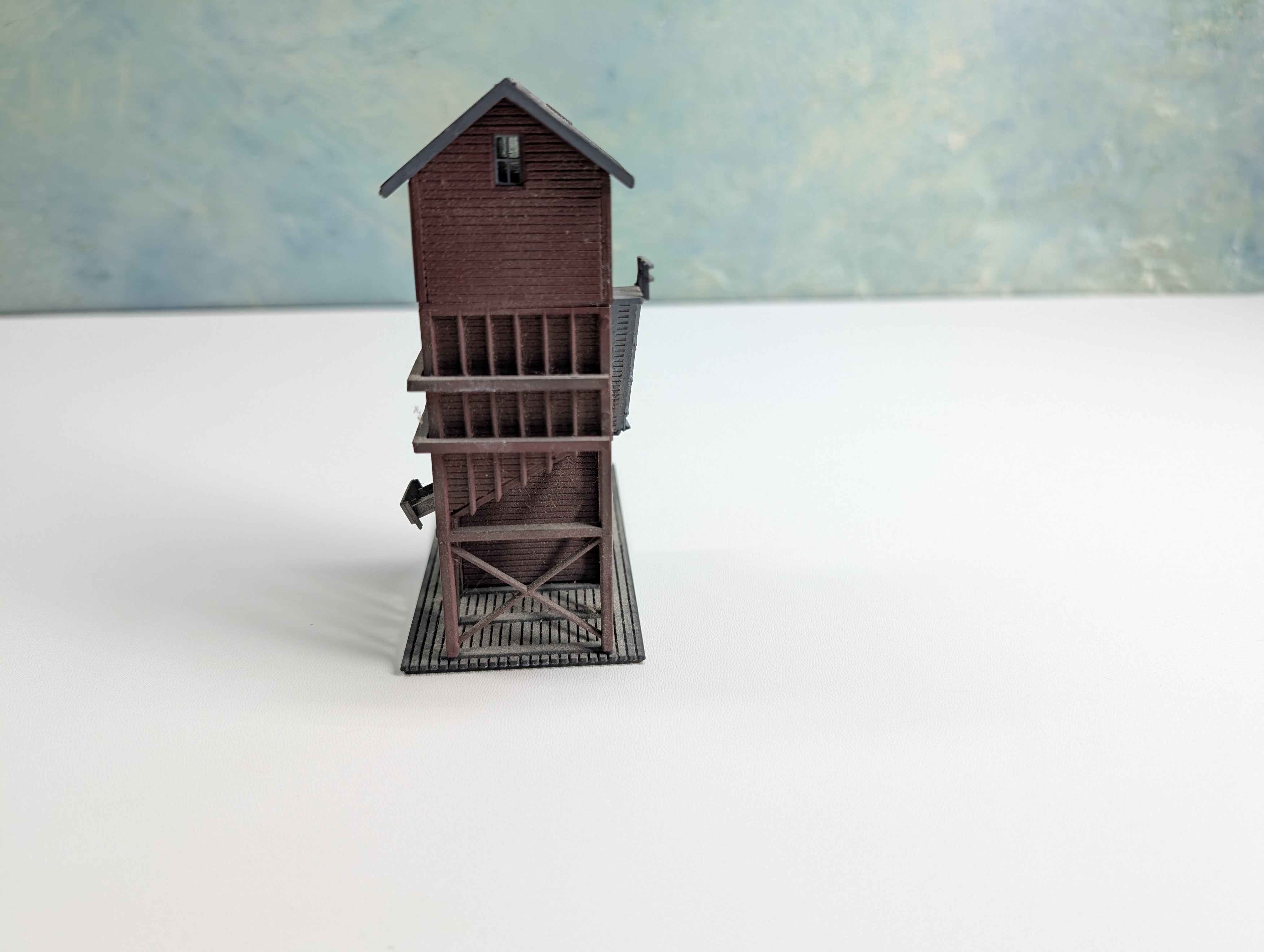 USED N Scale Coaling Tower