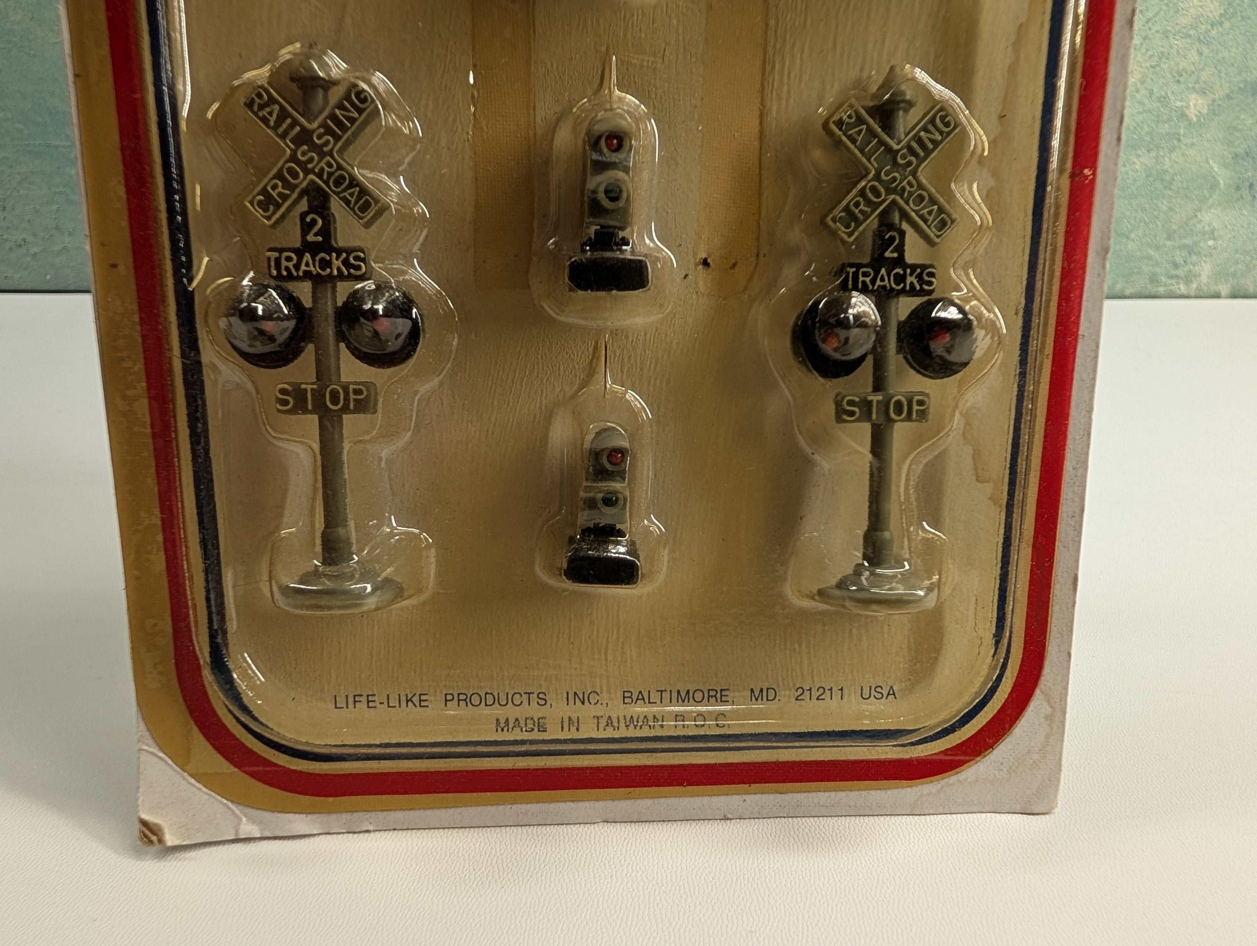 Life-Like #01122 HO Scale Railroad Signals