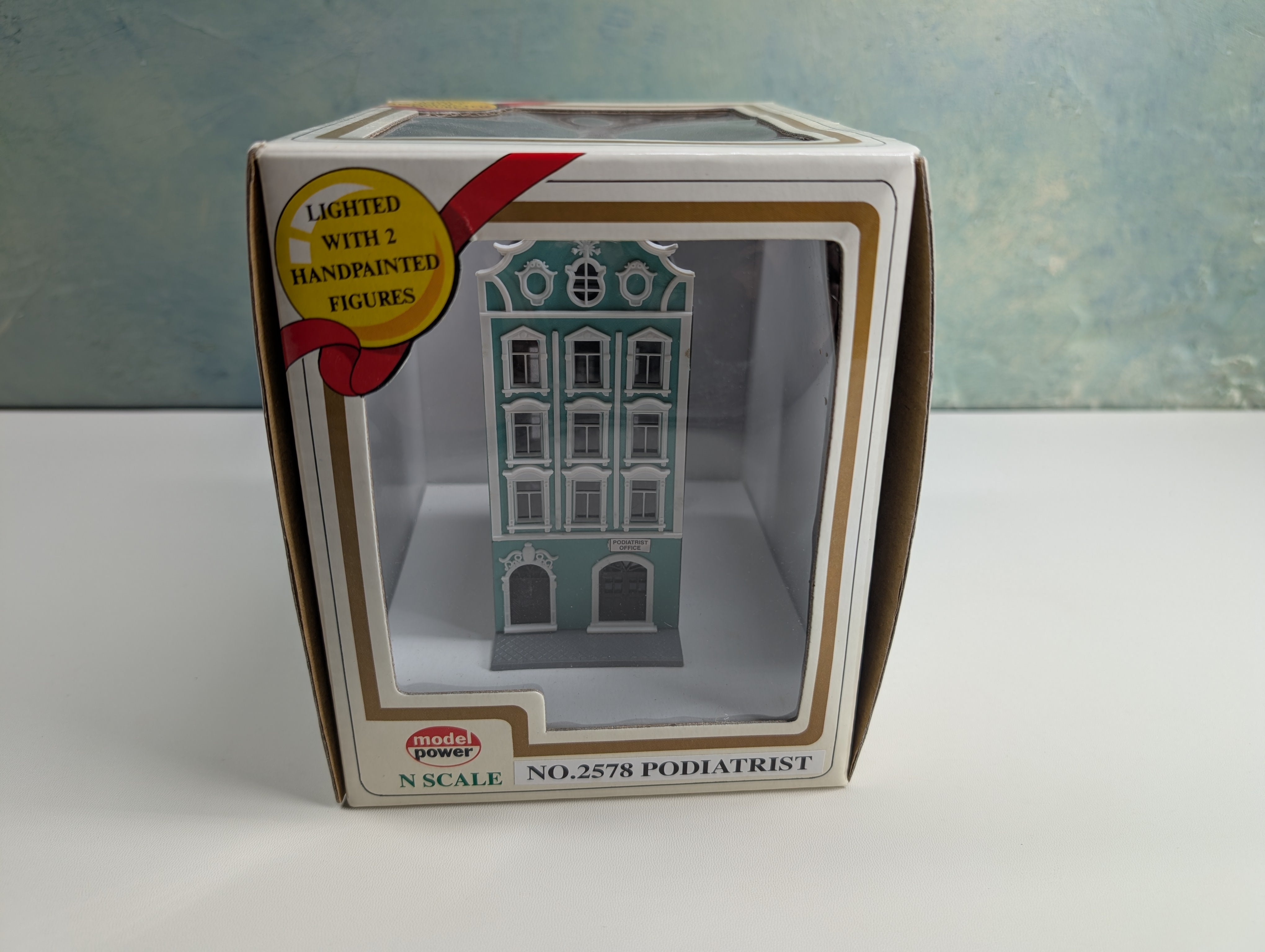 USED Model Power 2578 N Scale Podiatrist