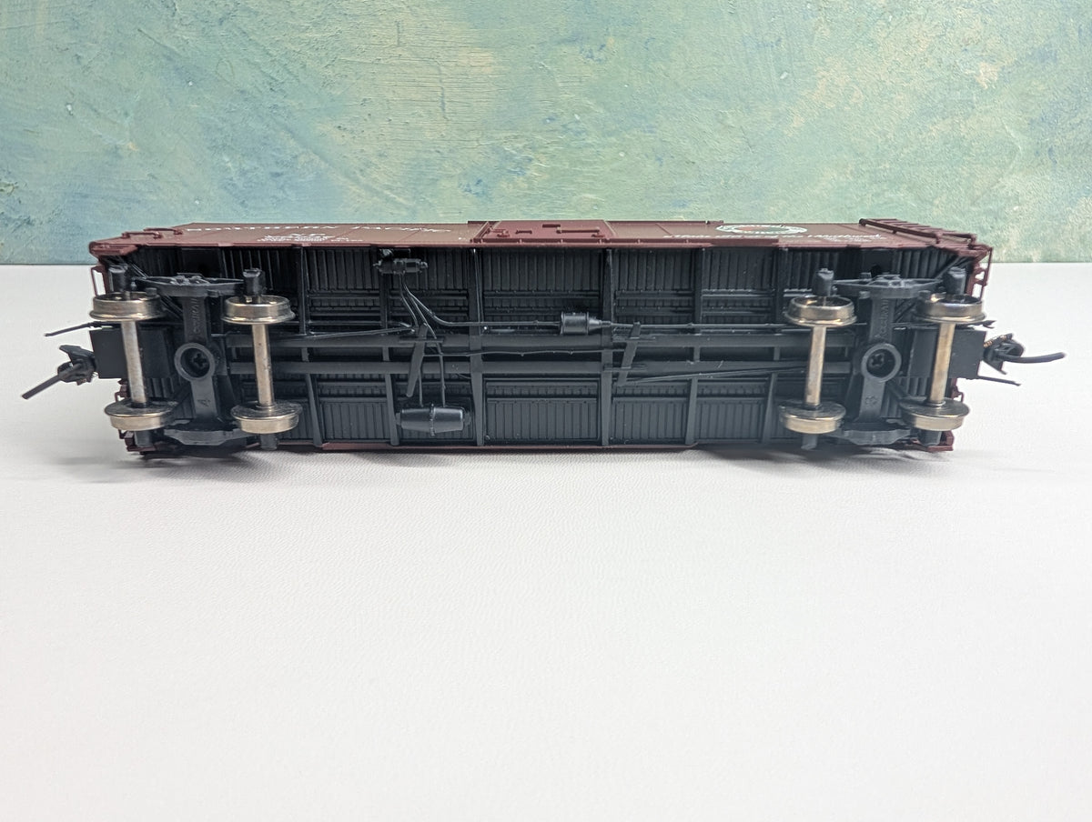 USED Intermountain HO Scale 40' Box Car Northern Pacific NP #26237 Metal Wheels