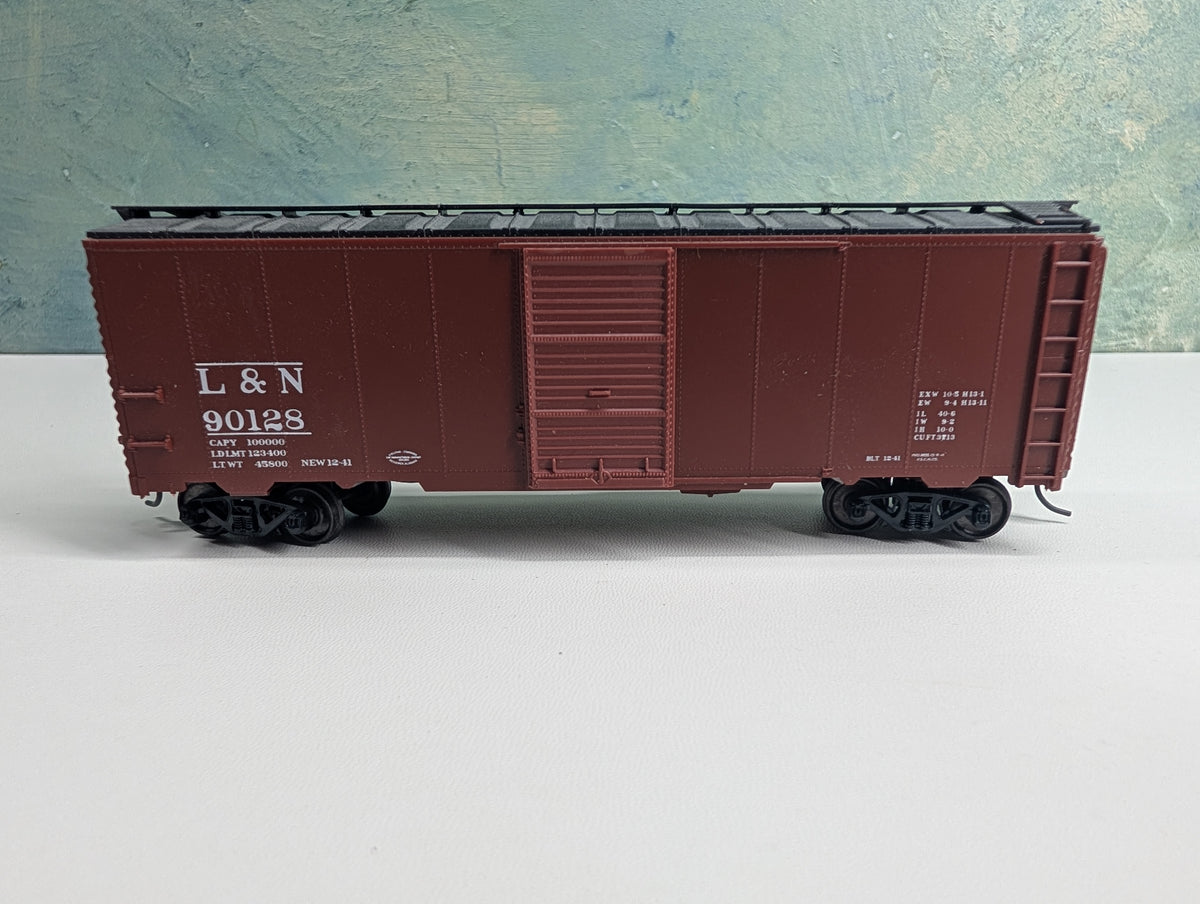 USED HO Scale 40' Box Car Louisville & Nashville L&N #90128 Metal Wheels