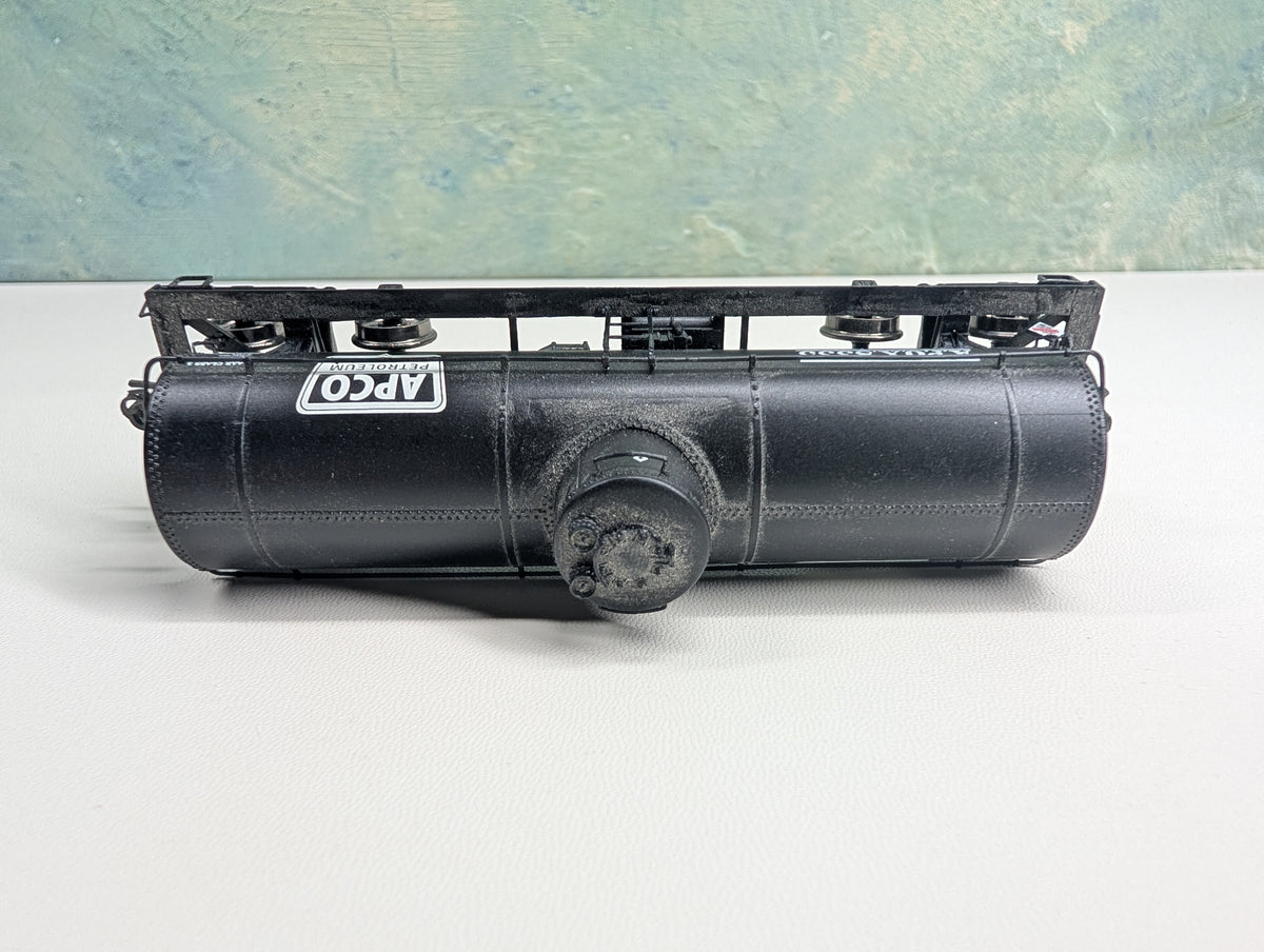 USED Life-Like HO Scale Single Dome Tank Car Apco Petroleum APOX #8335 Metal Wheels, Proto2000