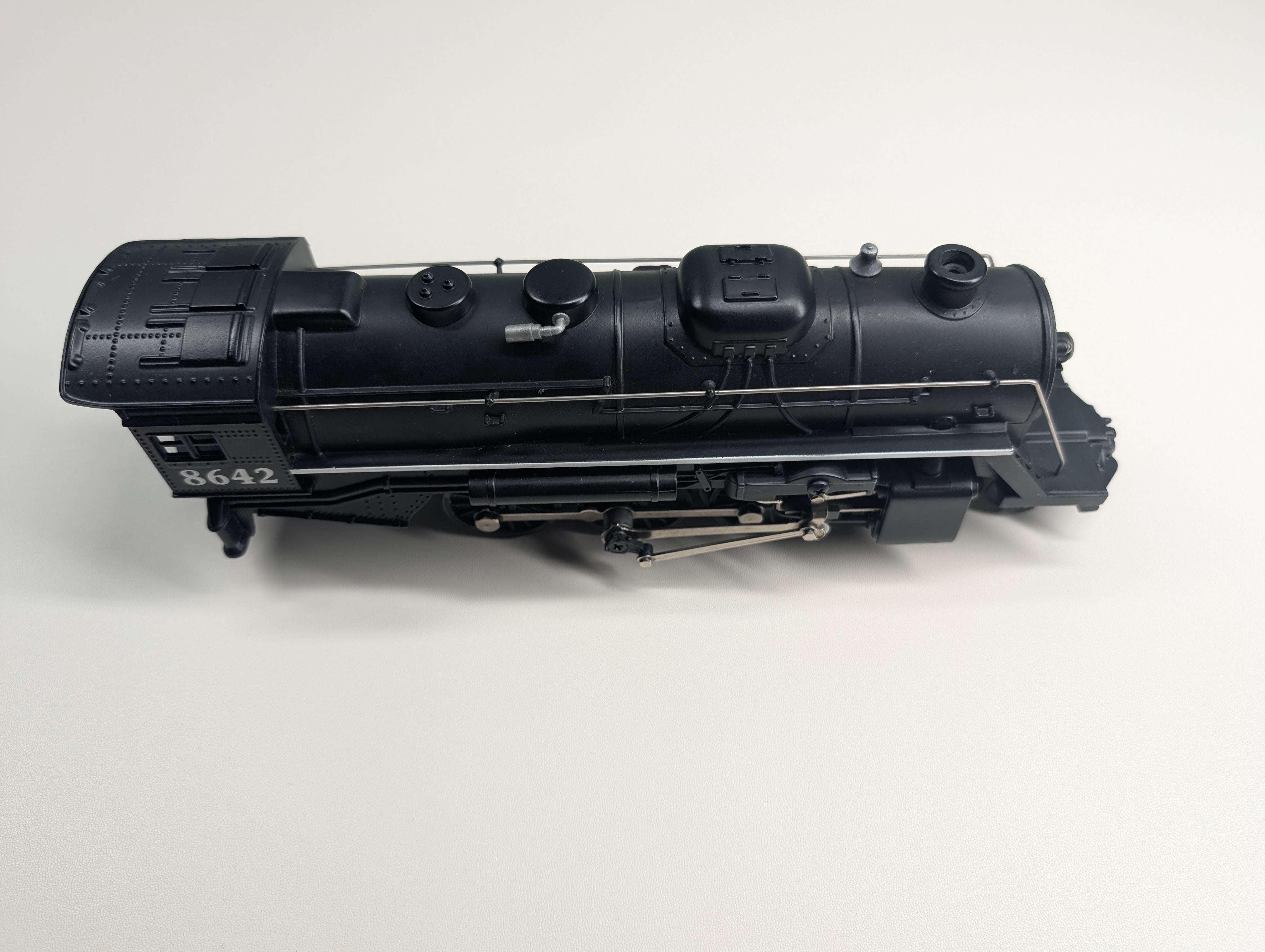 USED Lionel O 4-6-2 Steam Locomotive #8642 Tested!