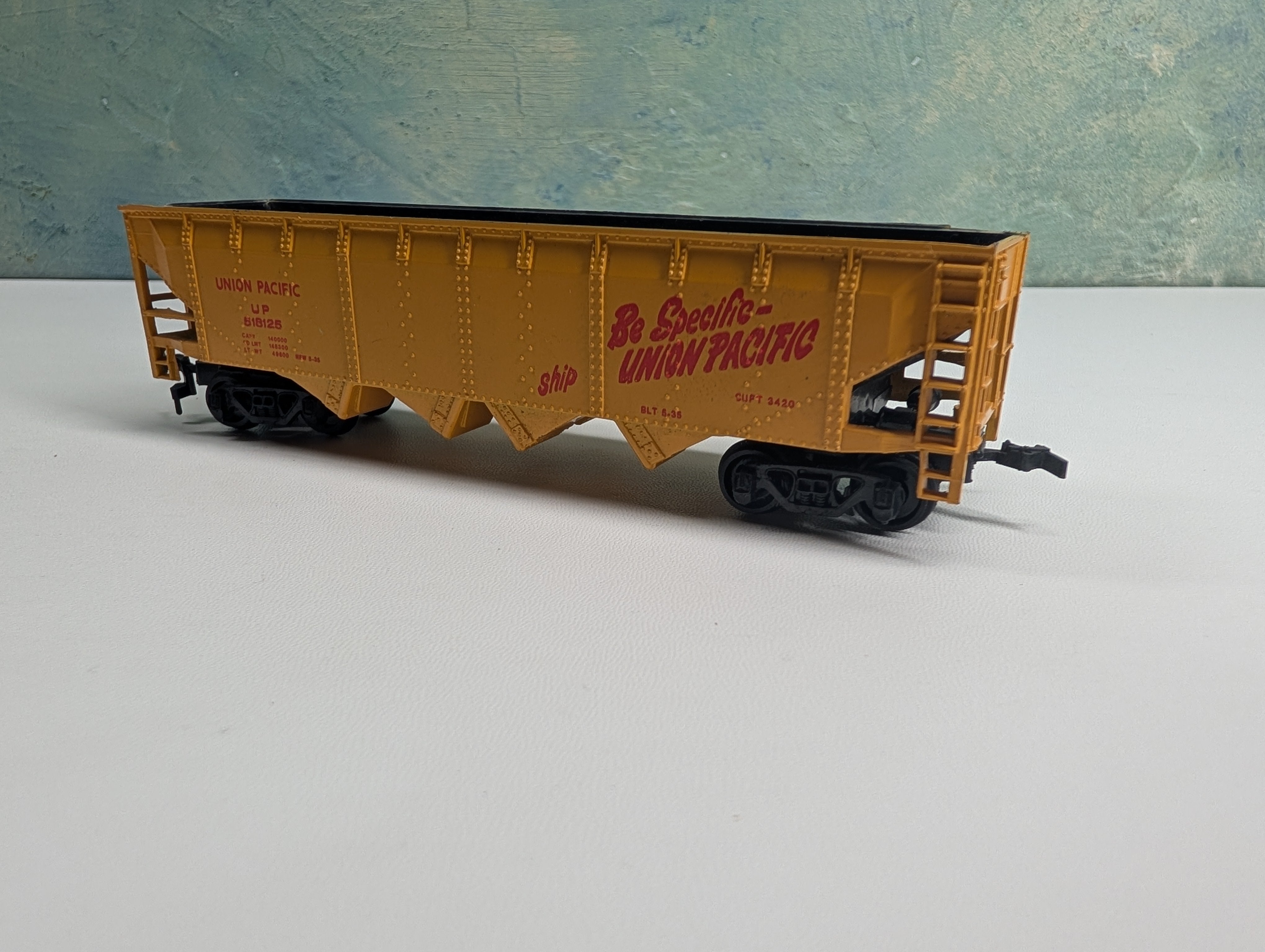 USED Bachmann HO Scale Quad Hopper Union Pacific UP #518125