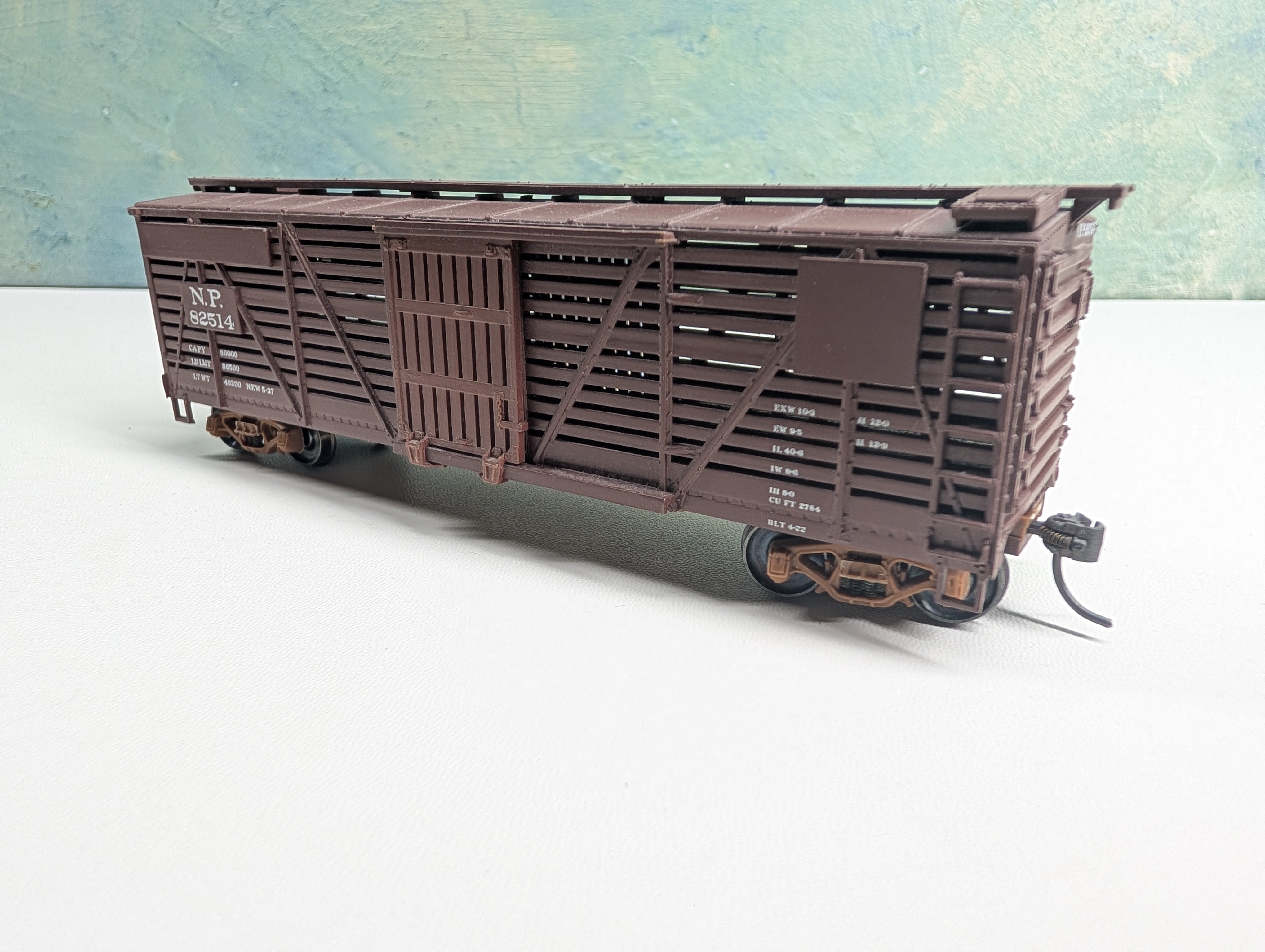 USED Walthers HO Scale 40' Stock Car Northern Pacific NP #82514 Metal Wheels