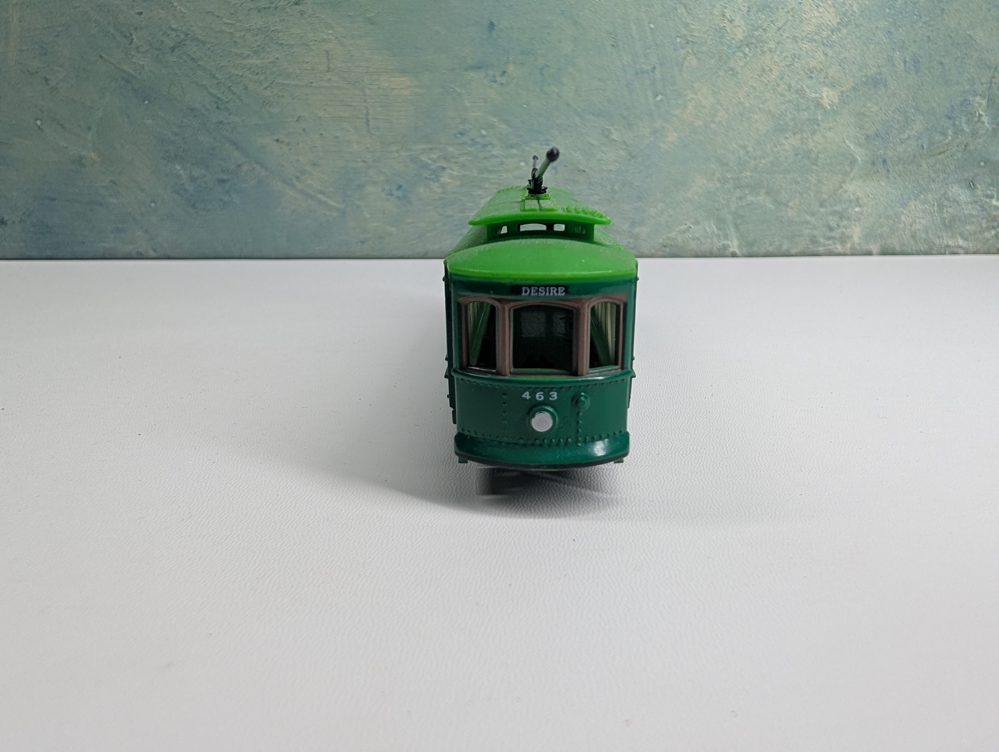 USED HO Scale Unpowered Trolley Desire St #463
