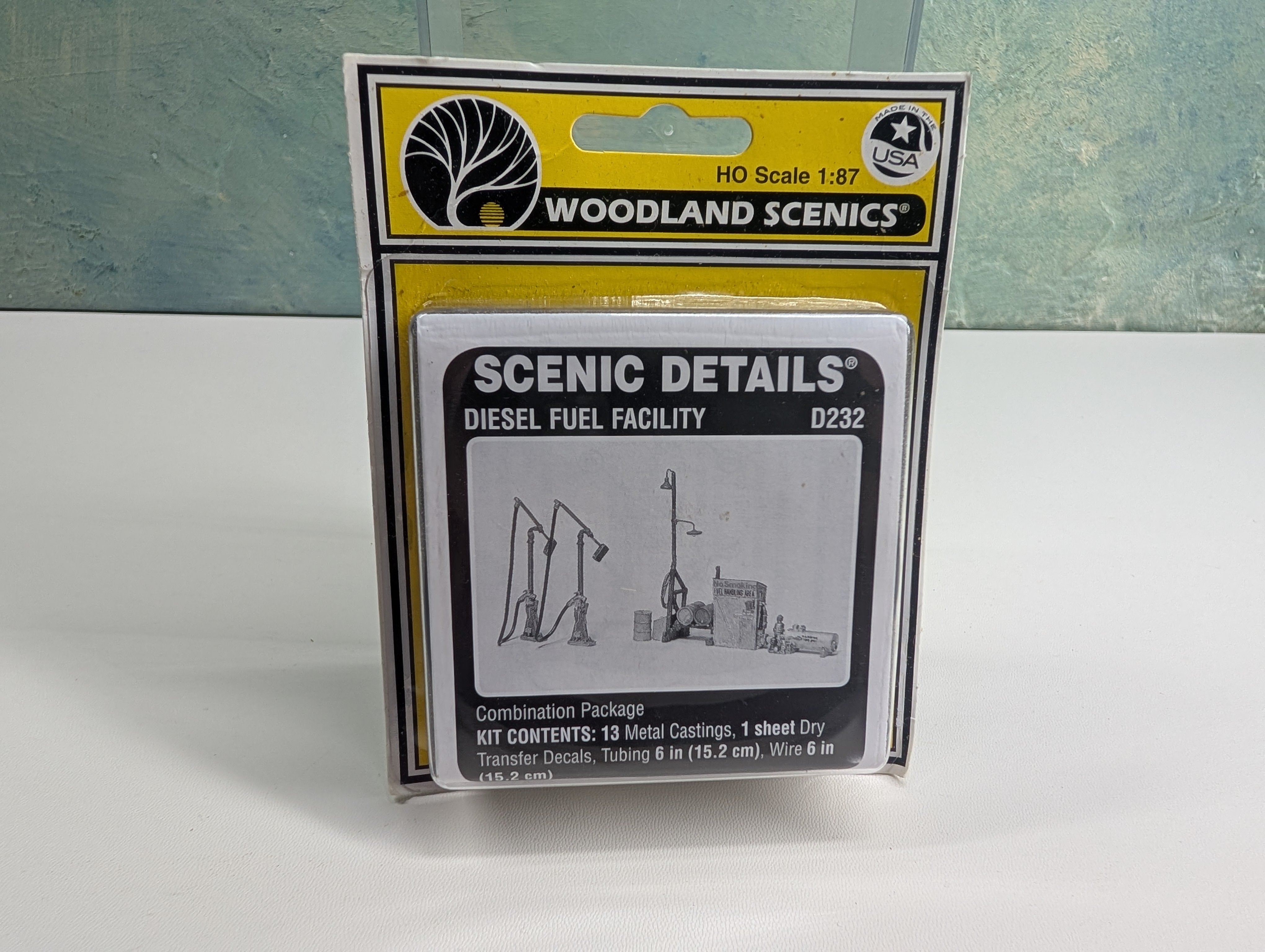 Woodland Scenics D232 HO Scale Diesel Fuel Facility (Metal Casting)