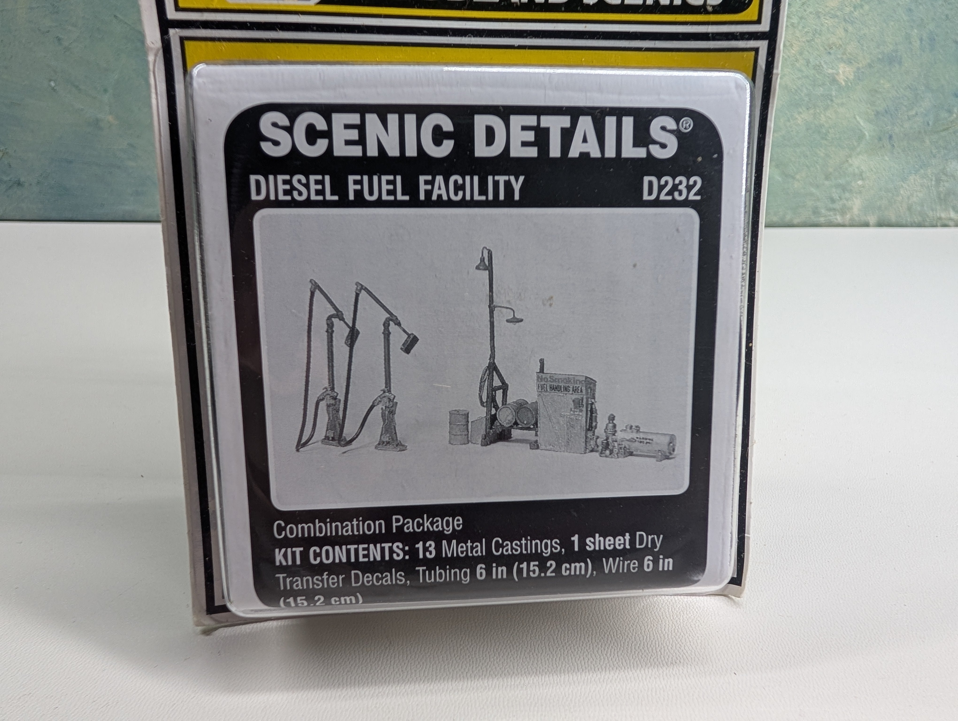 Woodland Scenics D232 HO Scale Diesel Fuel Facility (Metal Casting)