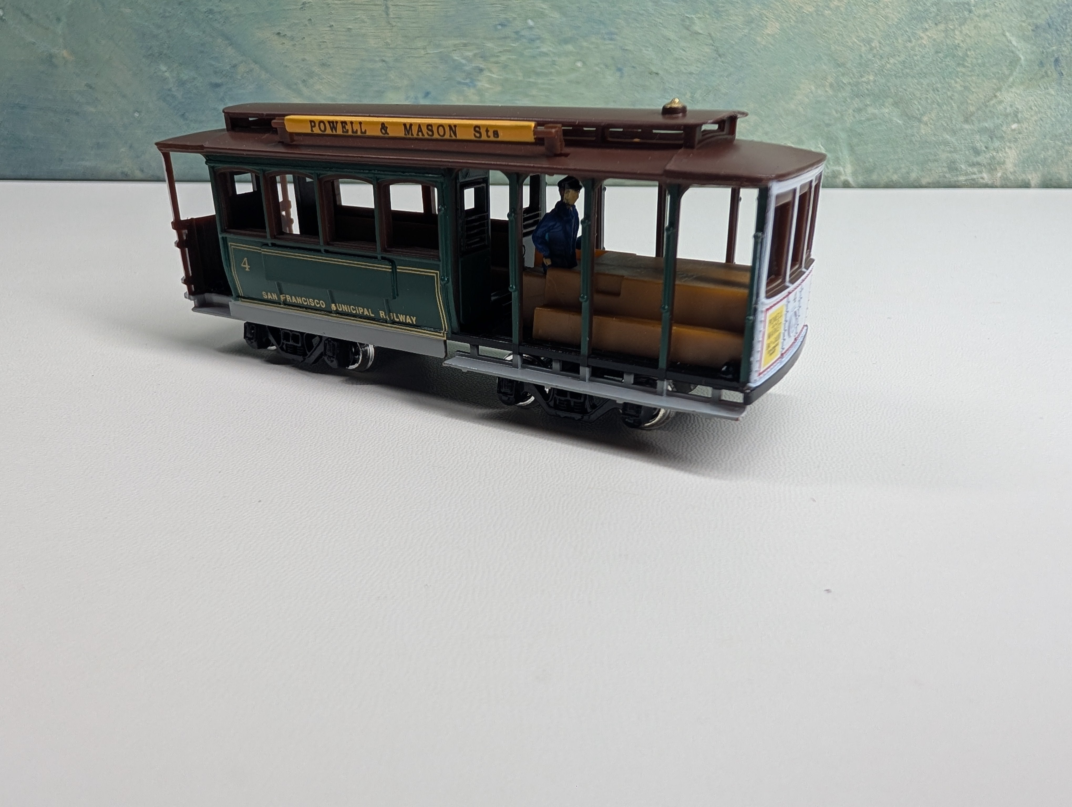 USED HO Scale Street Trolley Powell & Mason Sts #4 Non Powered