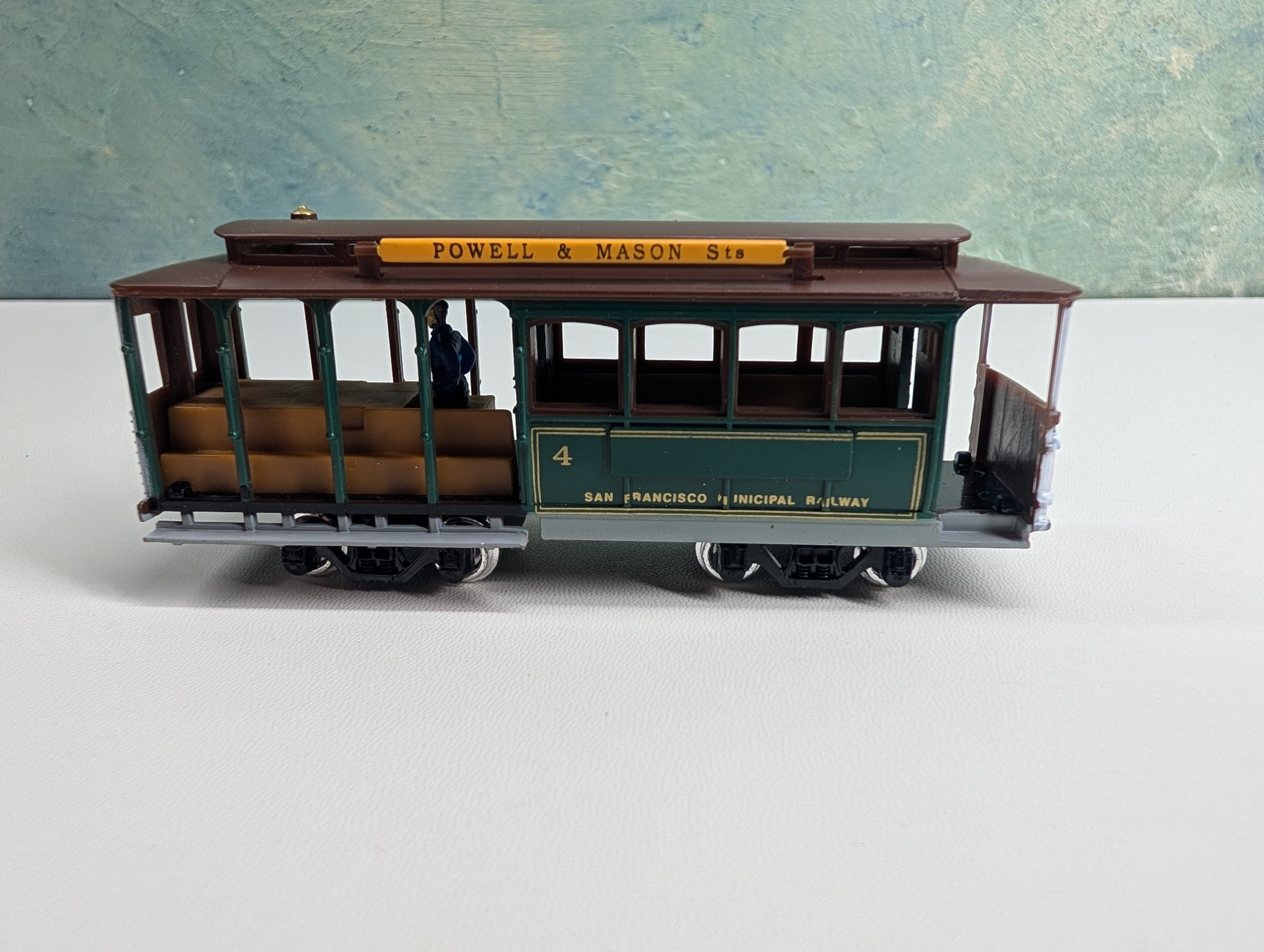 USED HO Scale Street Trolley Powell & Mason Sts #4 Non Powered