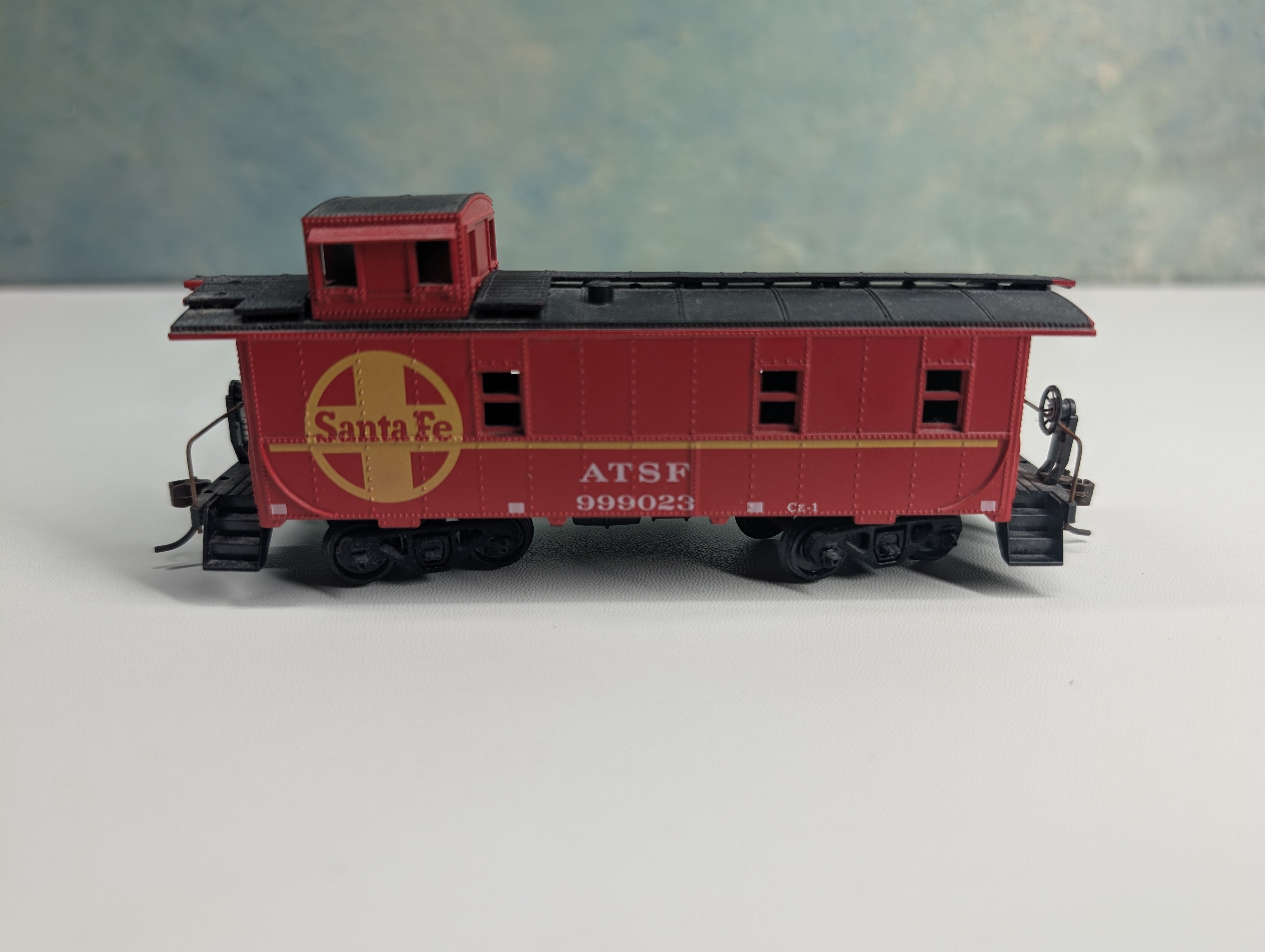 USED Athearn HO Scale Caboose Santa Fe ATSF #999023
