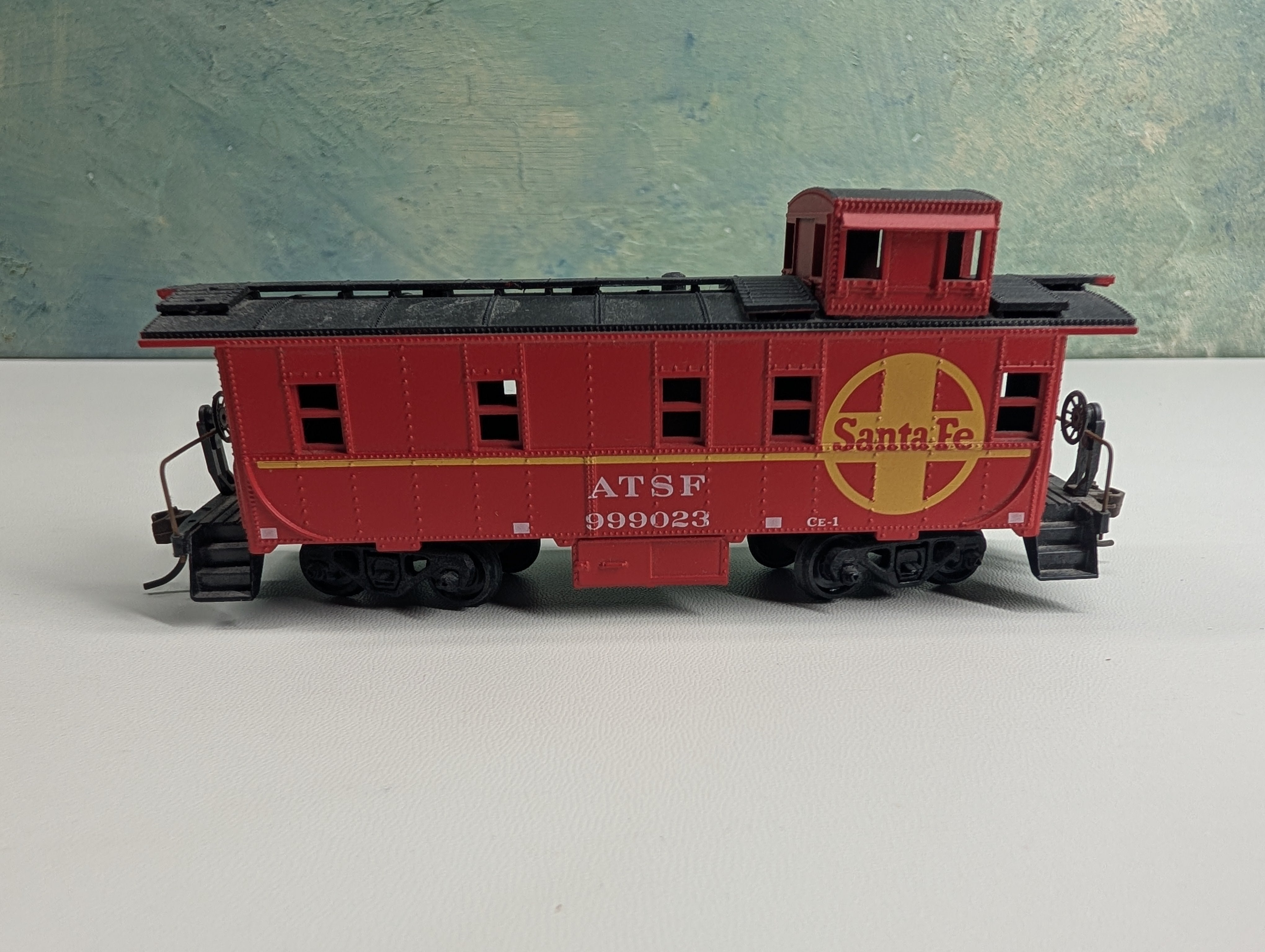 USED Athearn HO Scale Caboose Santa Fe ATSF #999023