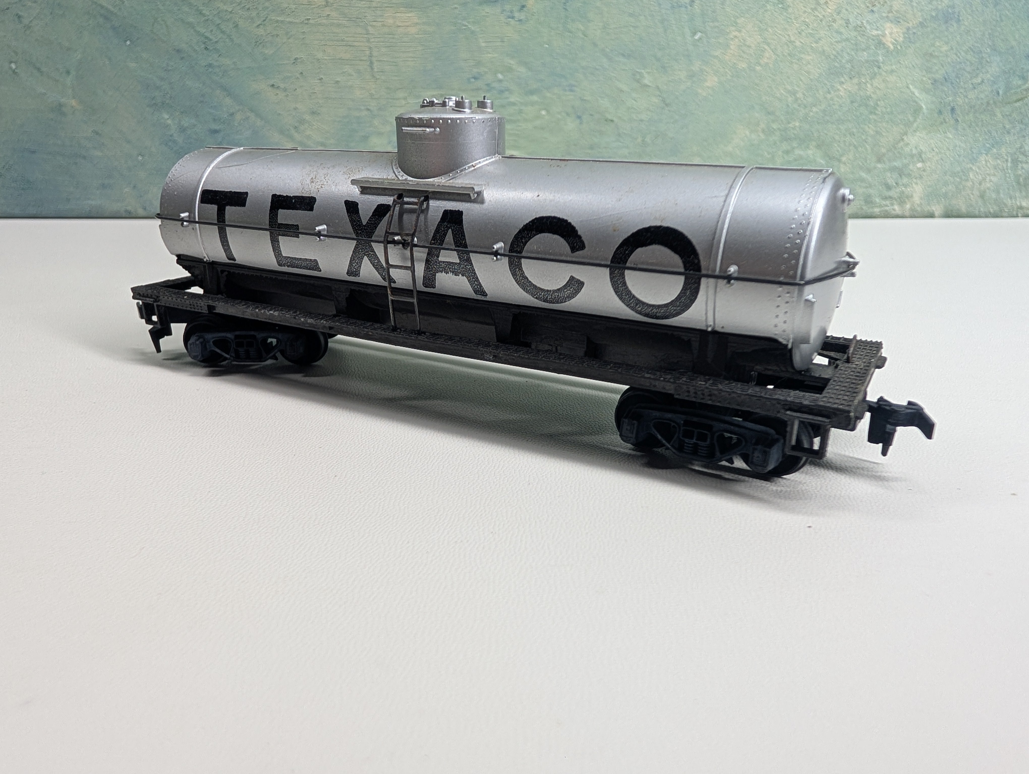USED Mantua HO Scale Single Dome Tank Car Texaco
