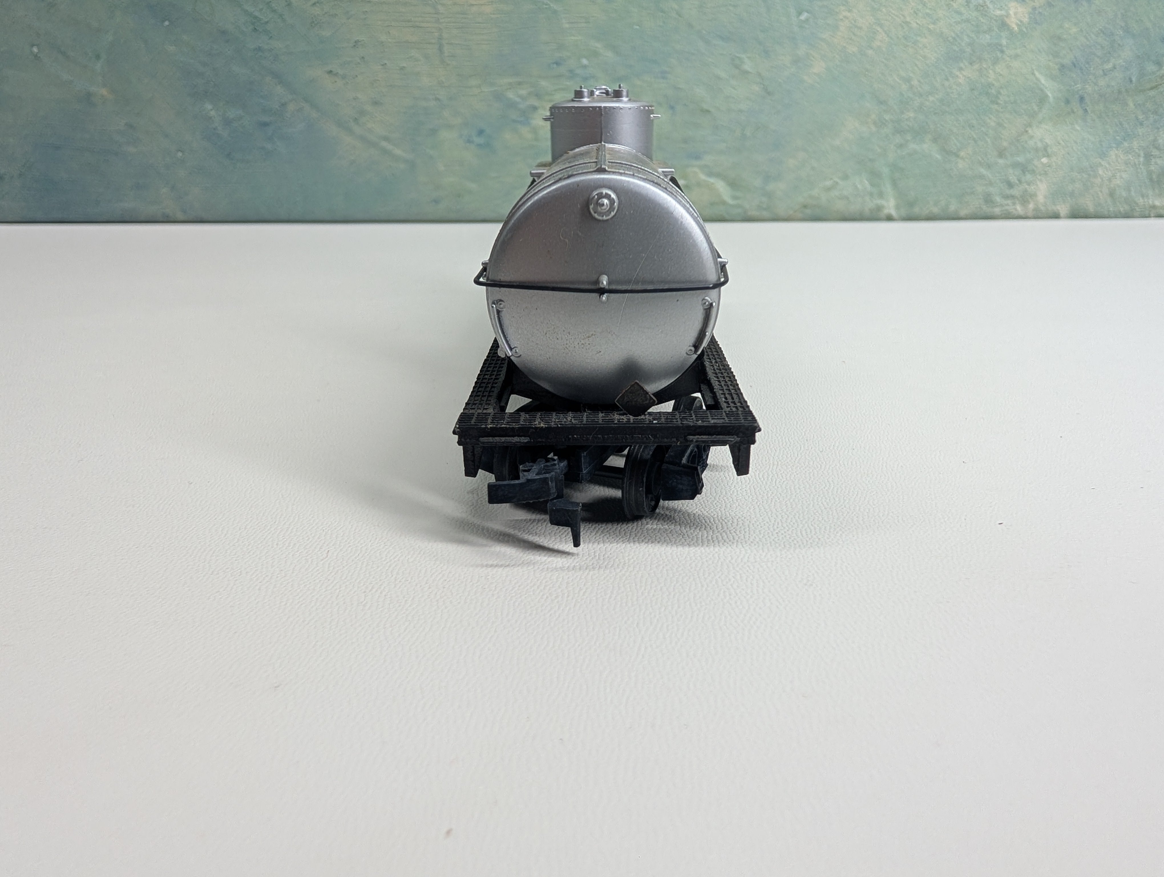USED Mantua HO Scale Single Dome Tank Car Texaco