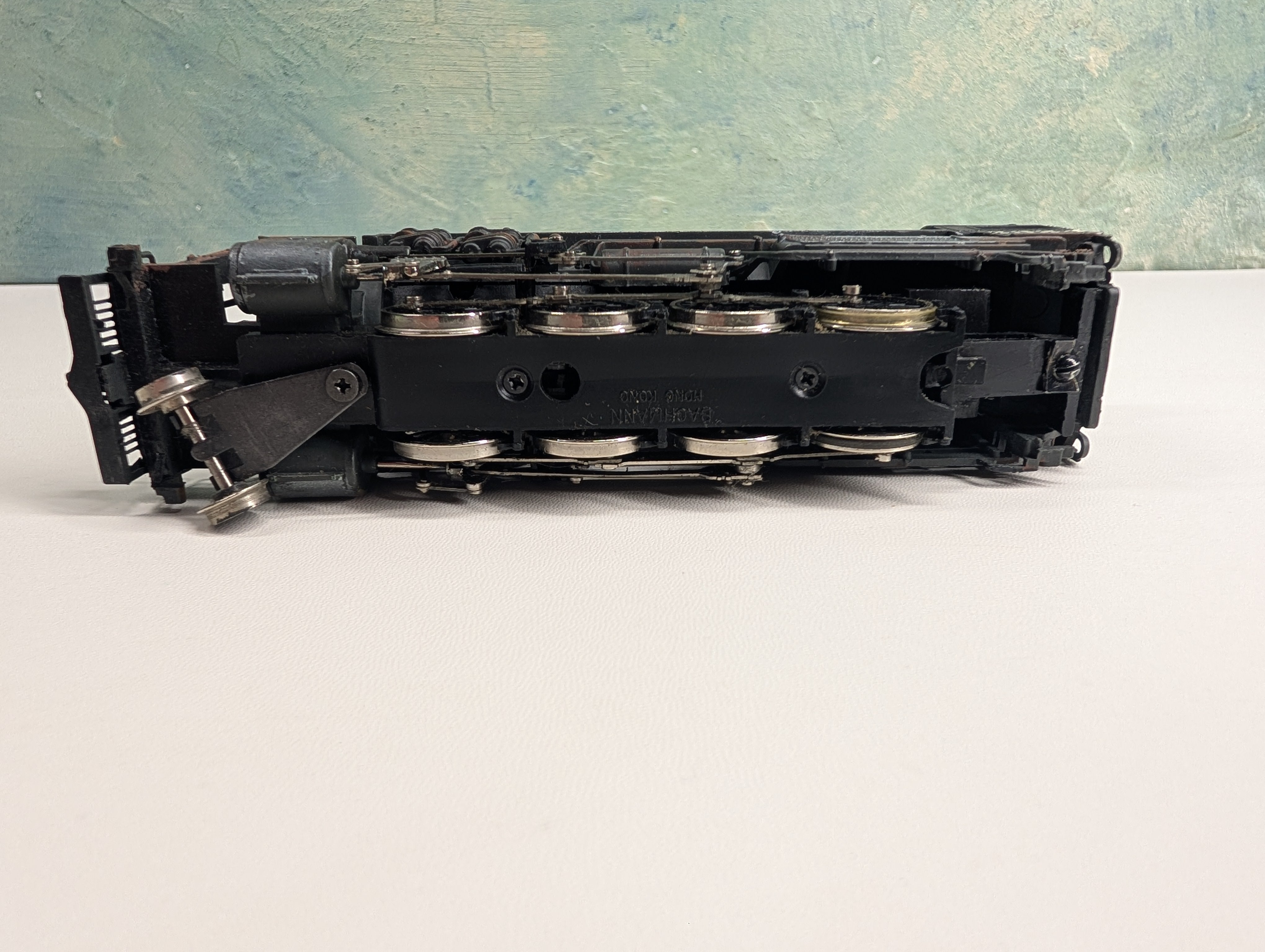 USED Bachmann HO Scale 2-8-0 Steam Locomotive, Weathered #2324