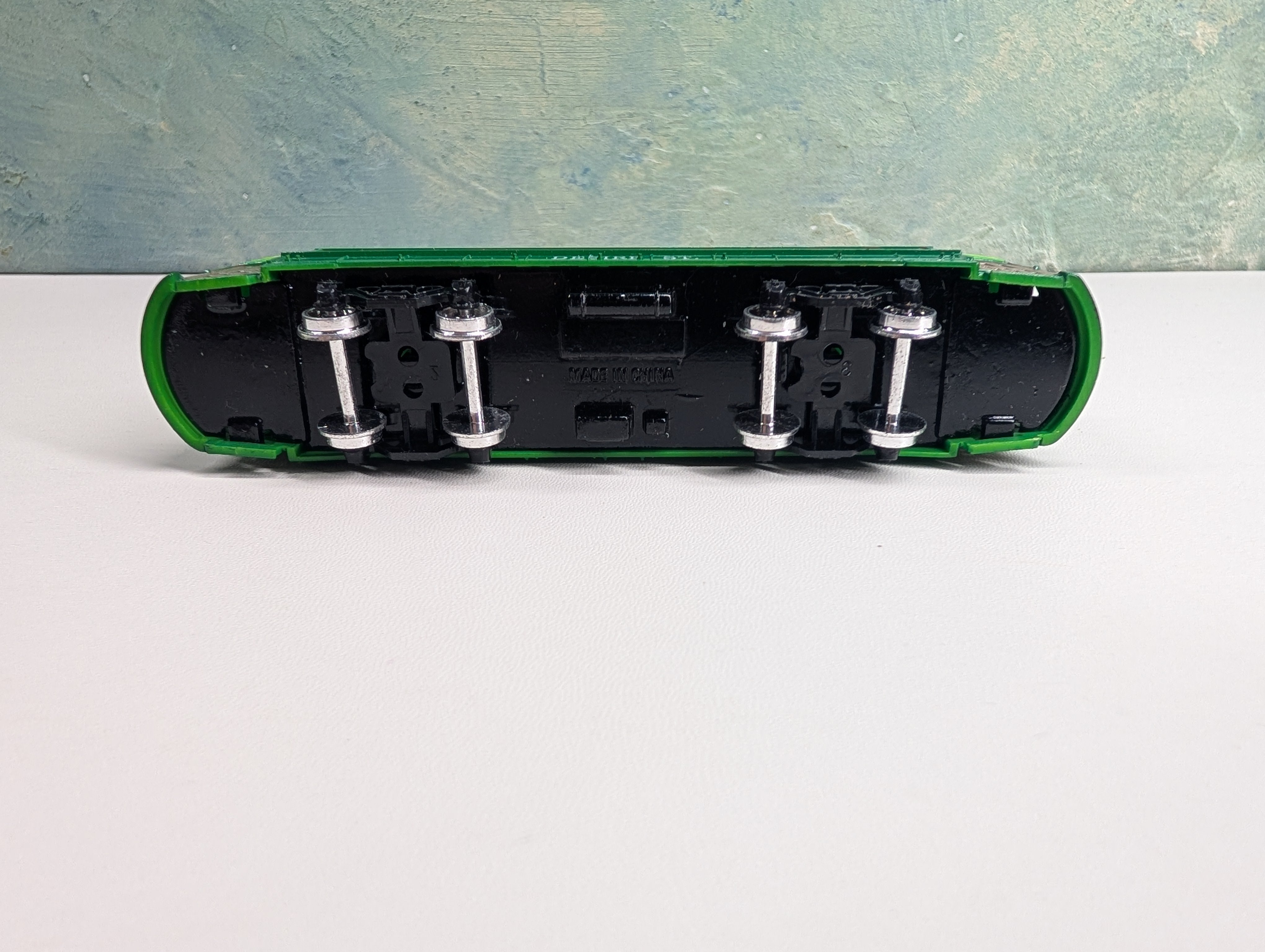 USED HO Scale Unpowered Trolley Desire St #463