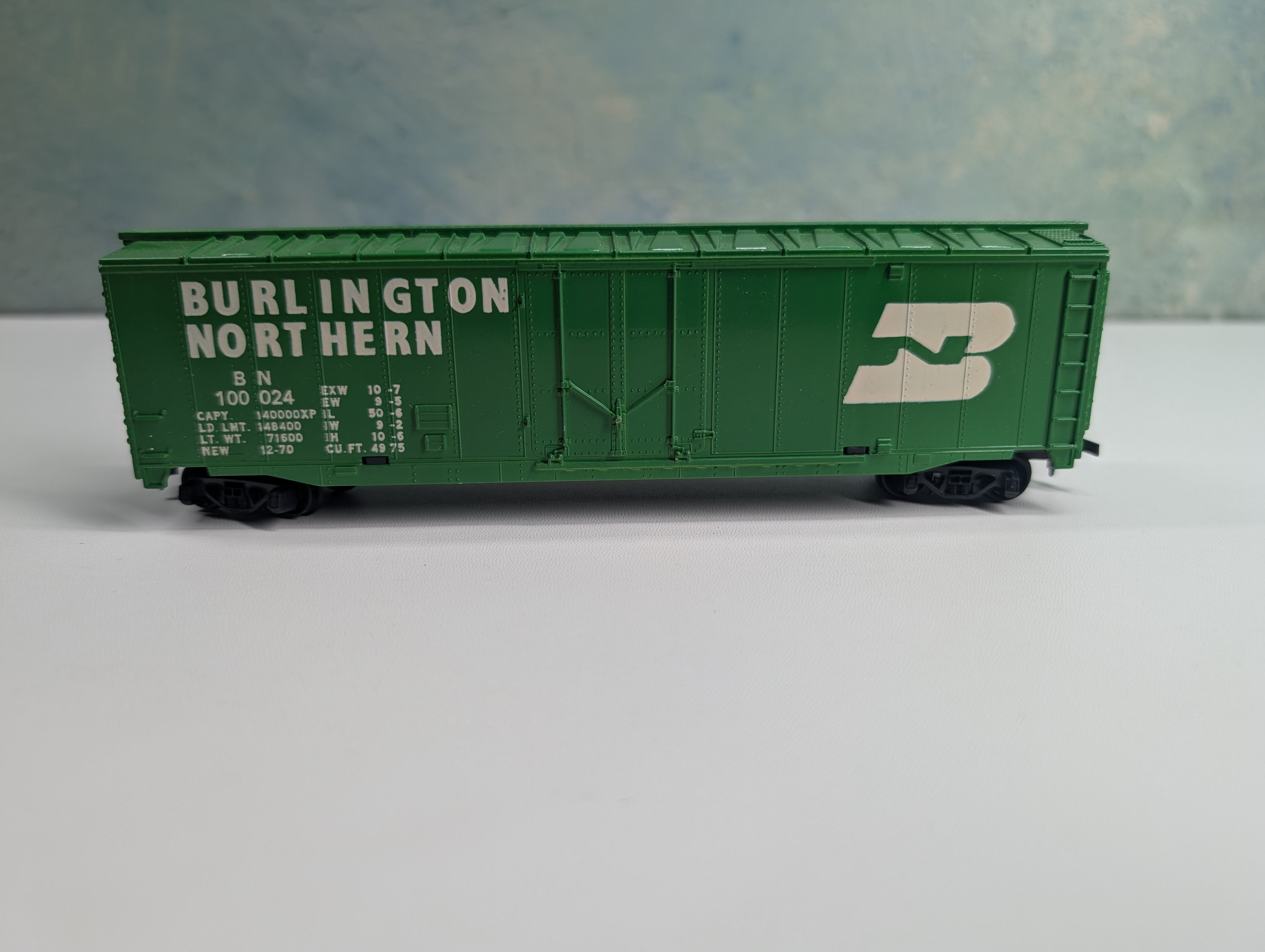 USED Tyco HO Scale 50' Box Car Burlington Northern BN #100024