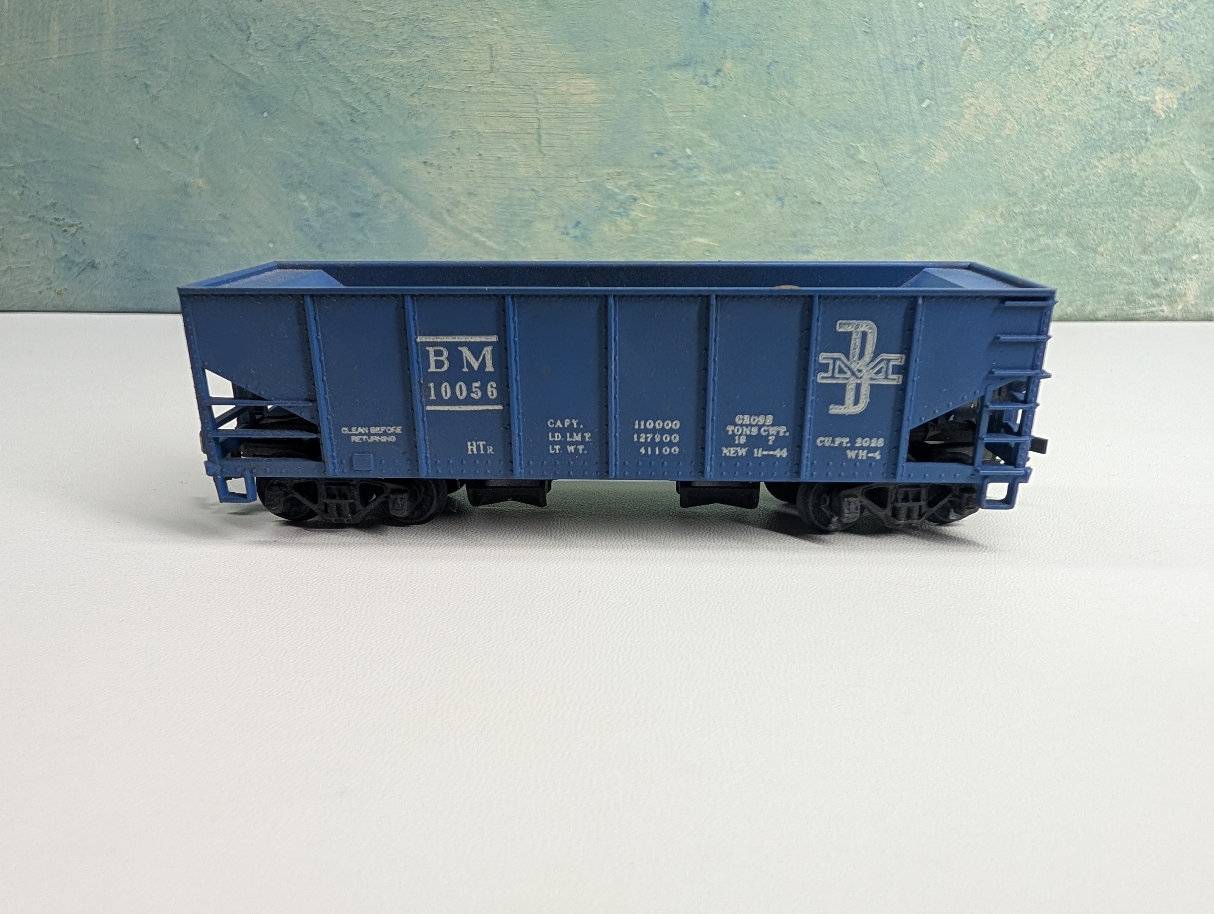 USED Tyco HO Scale Operating Hopper Boston and Maine BM #10056