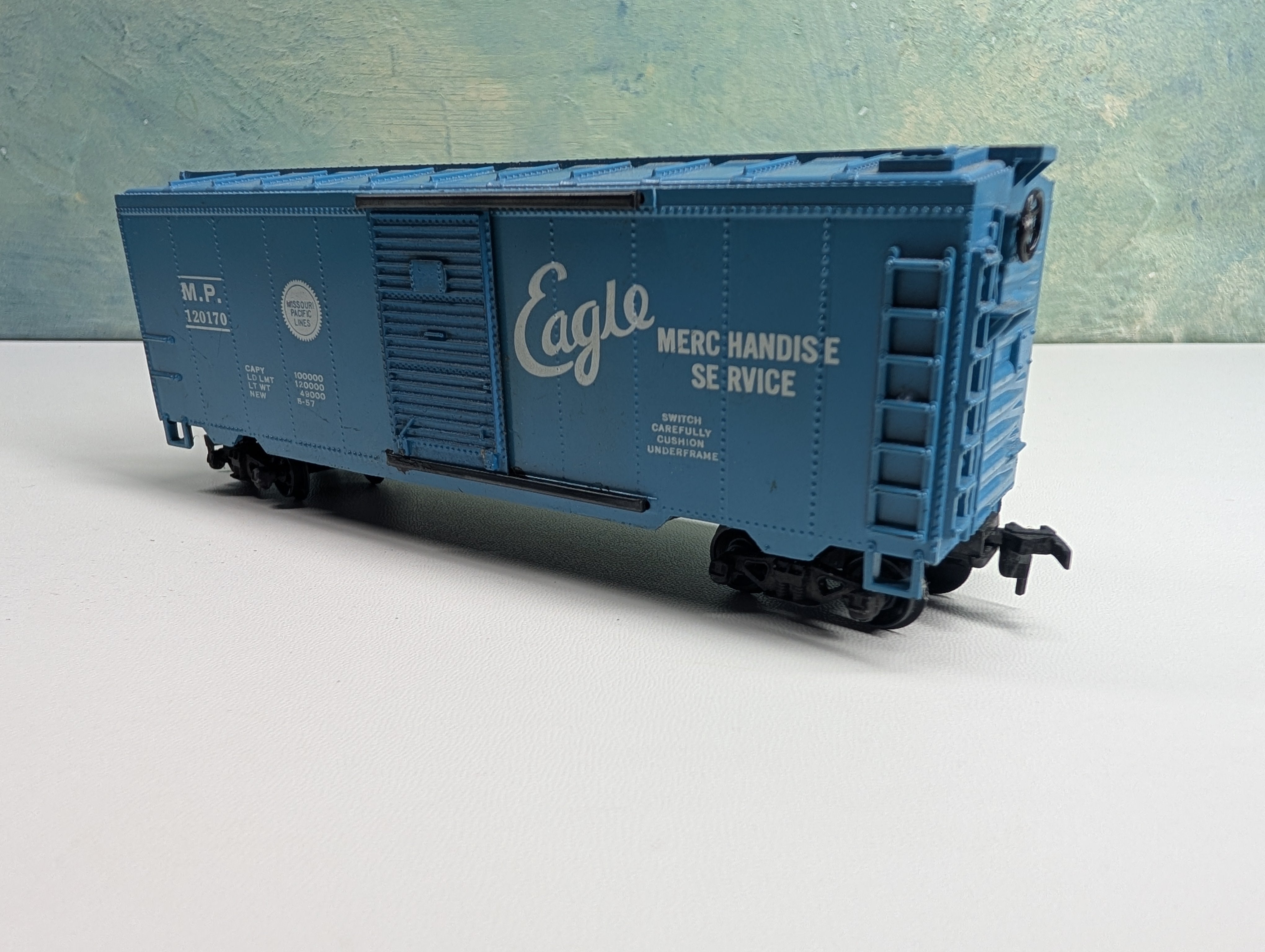 USED Varney HO Scale 40' Box Car Missouri Pacific Lines MP #120170 Eagle Merchandise Service