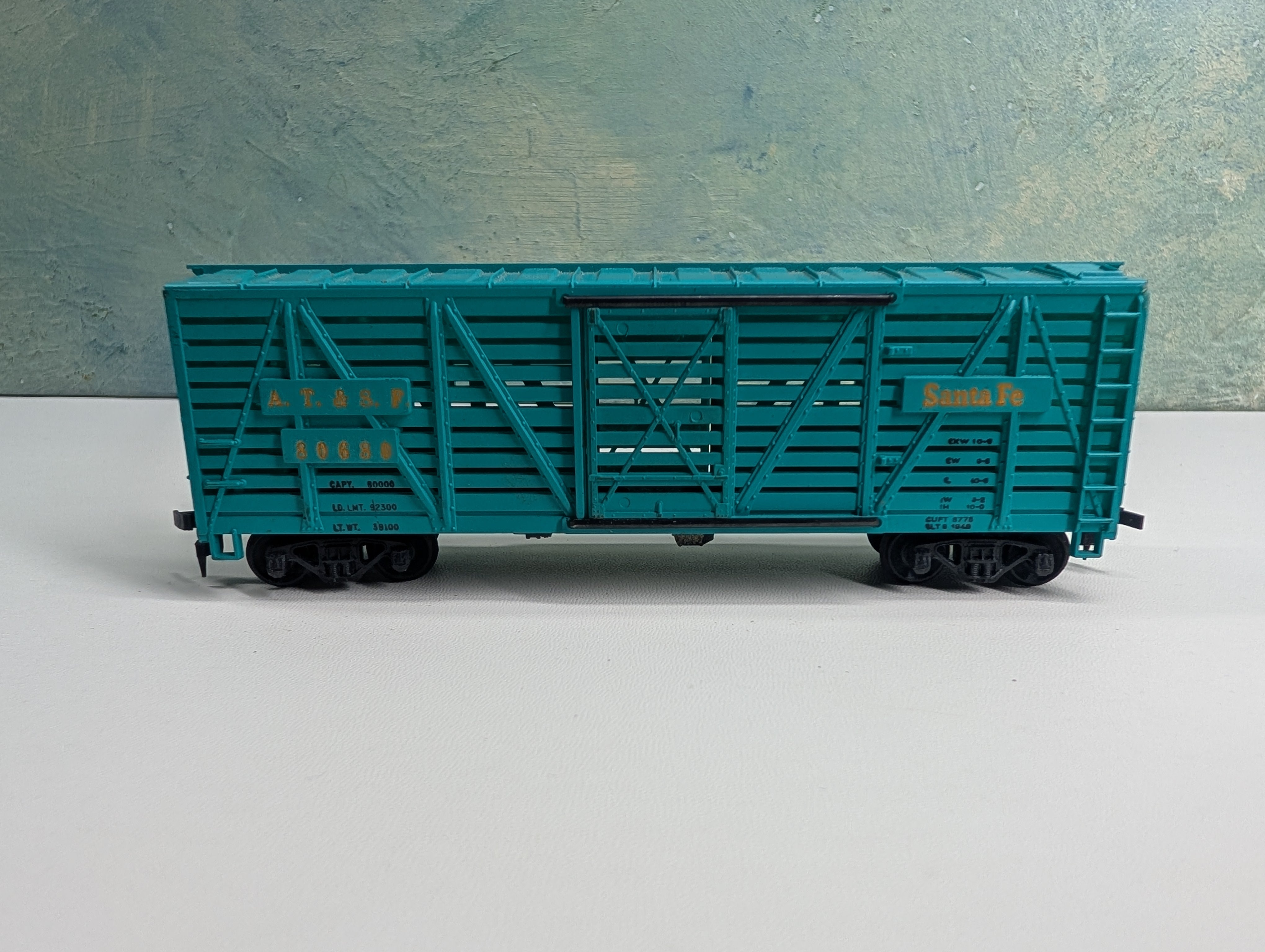 USED Mantua HO Scale Cattle Stock Car Santa Fe ATSF #80680
