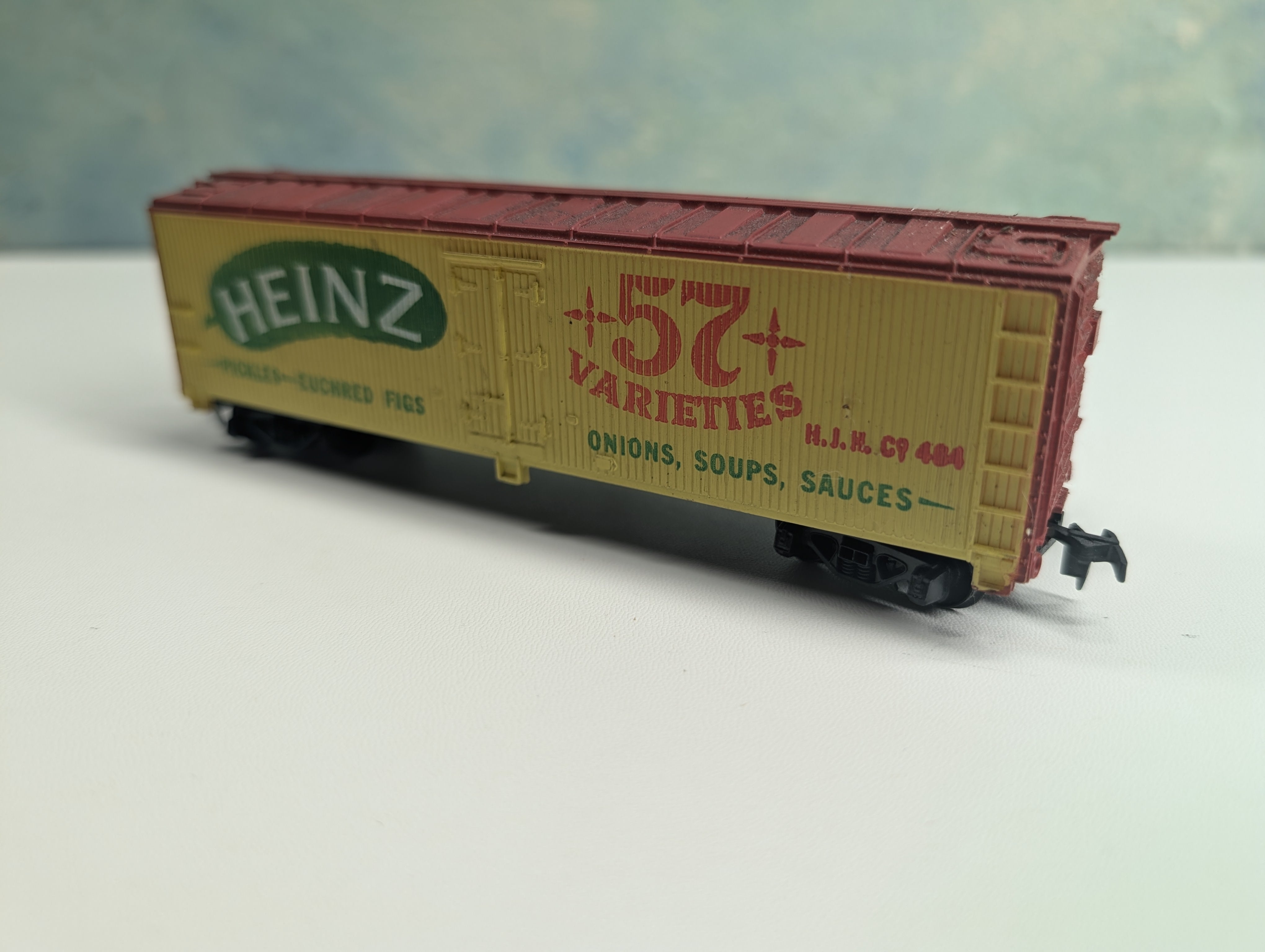 USED Tyco HO Scale Box Car Heinz #484
