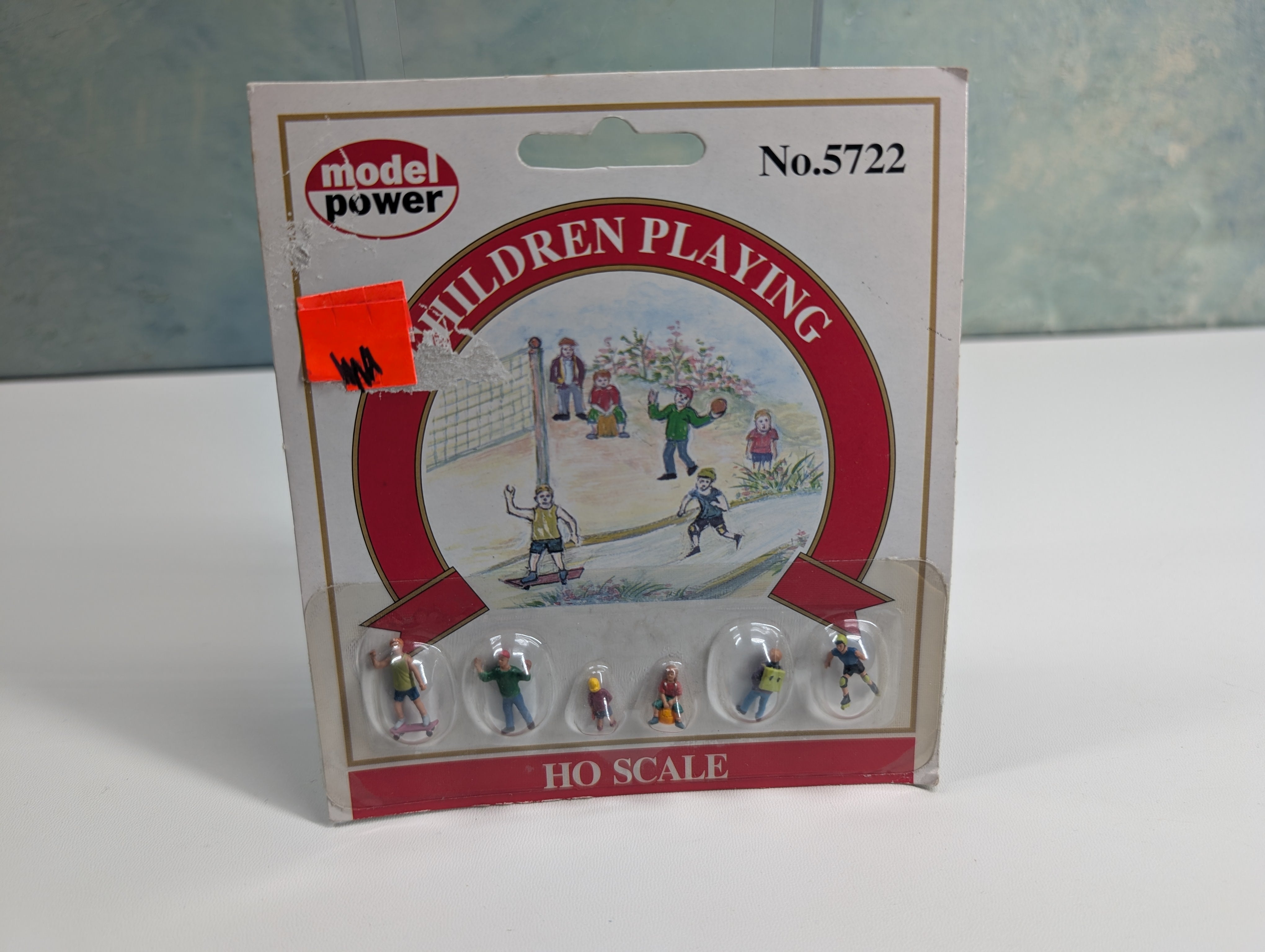 Model Power 5722 HO Scale Children Playing (6 pcs)