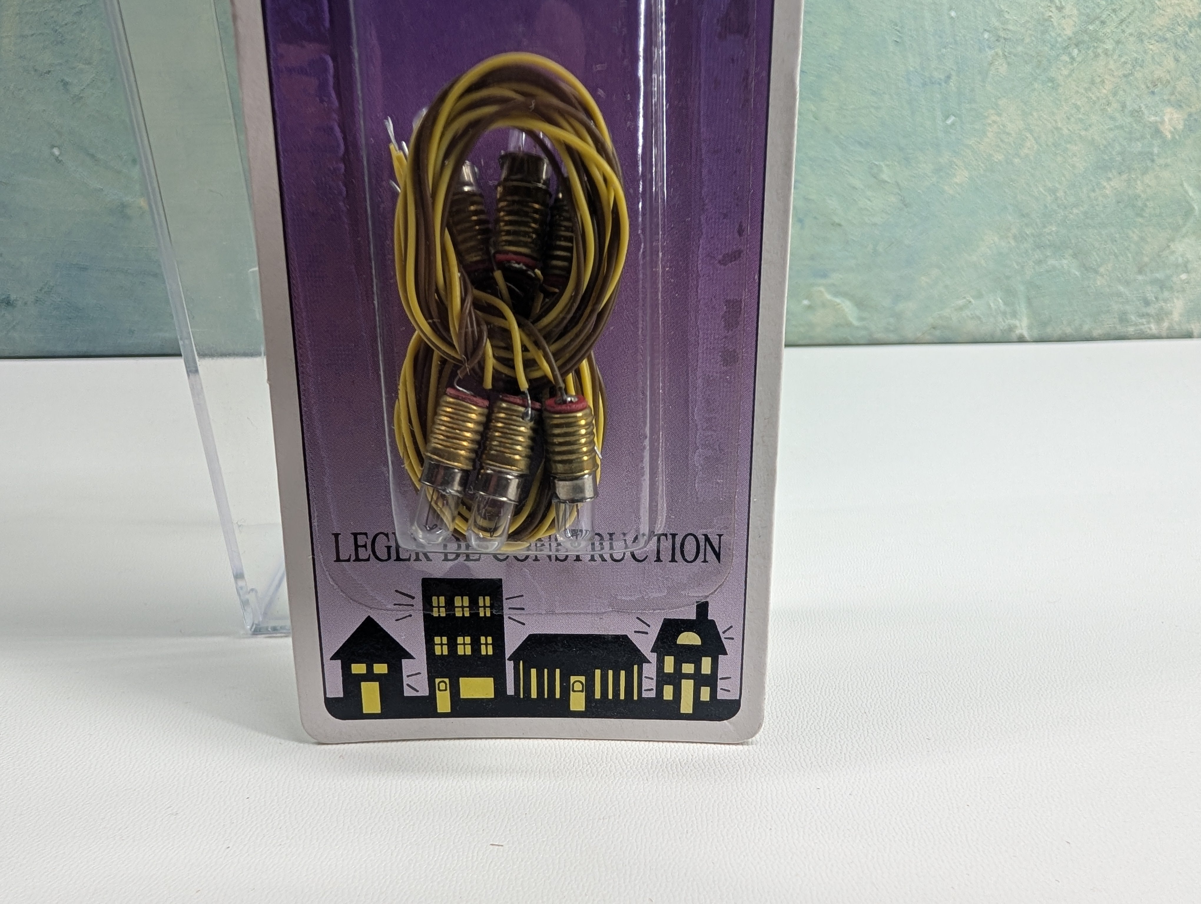 Model Power 492 Multi Scale 6-Economy Building Lite Set 12-16V