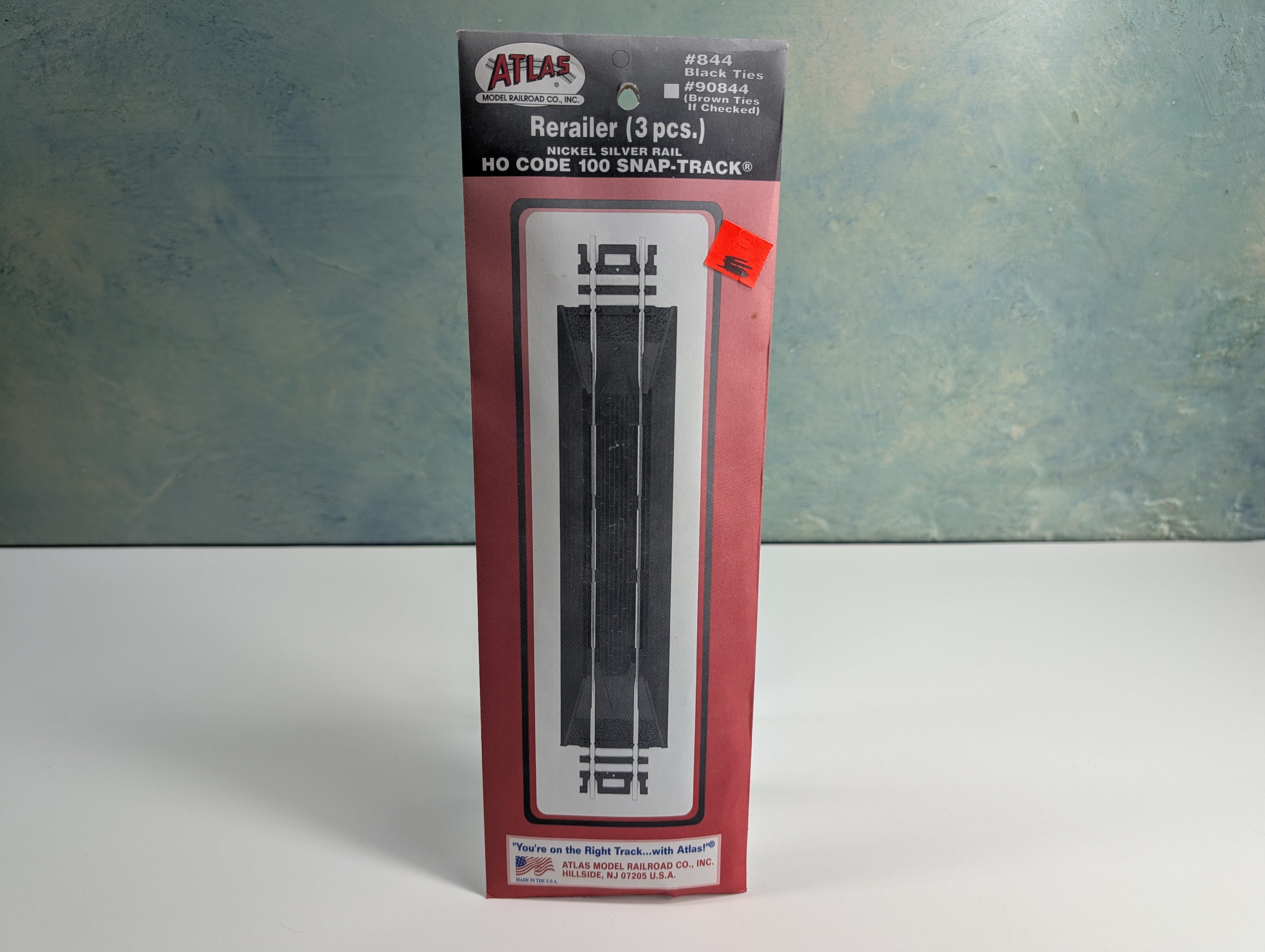 Atlas 844 HO Scale 9" Straight Rerailer Snap-Track, Code 100 Nickel Silver (3 pcs)