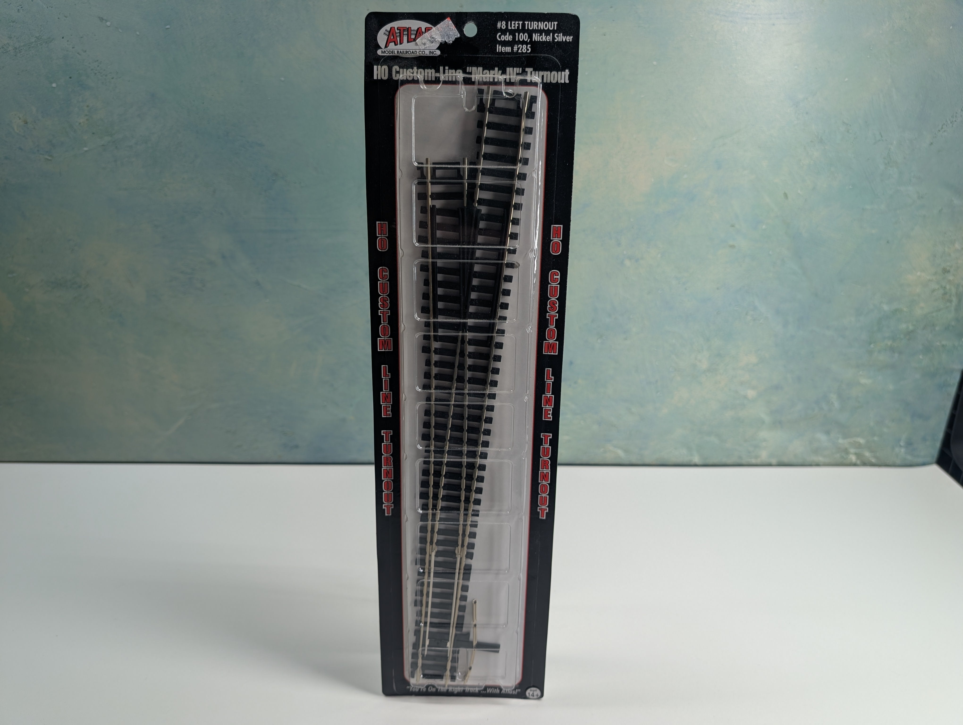 Atlas 285 HO Scale #8 Left Turnout Custom-Line, Code 100 Nickel Silver, Mark IV