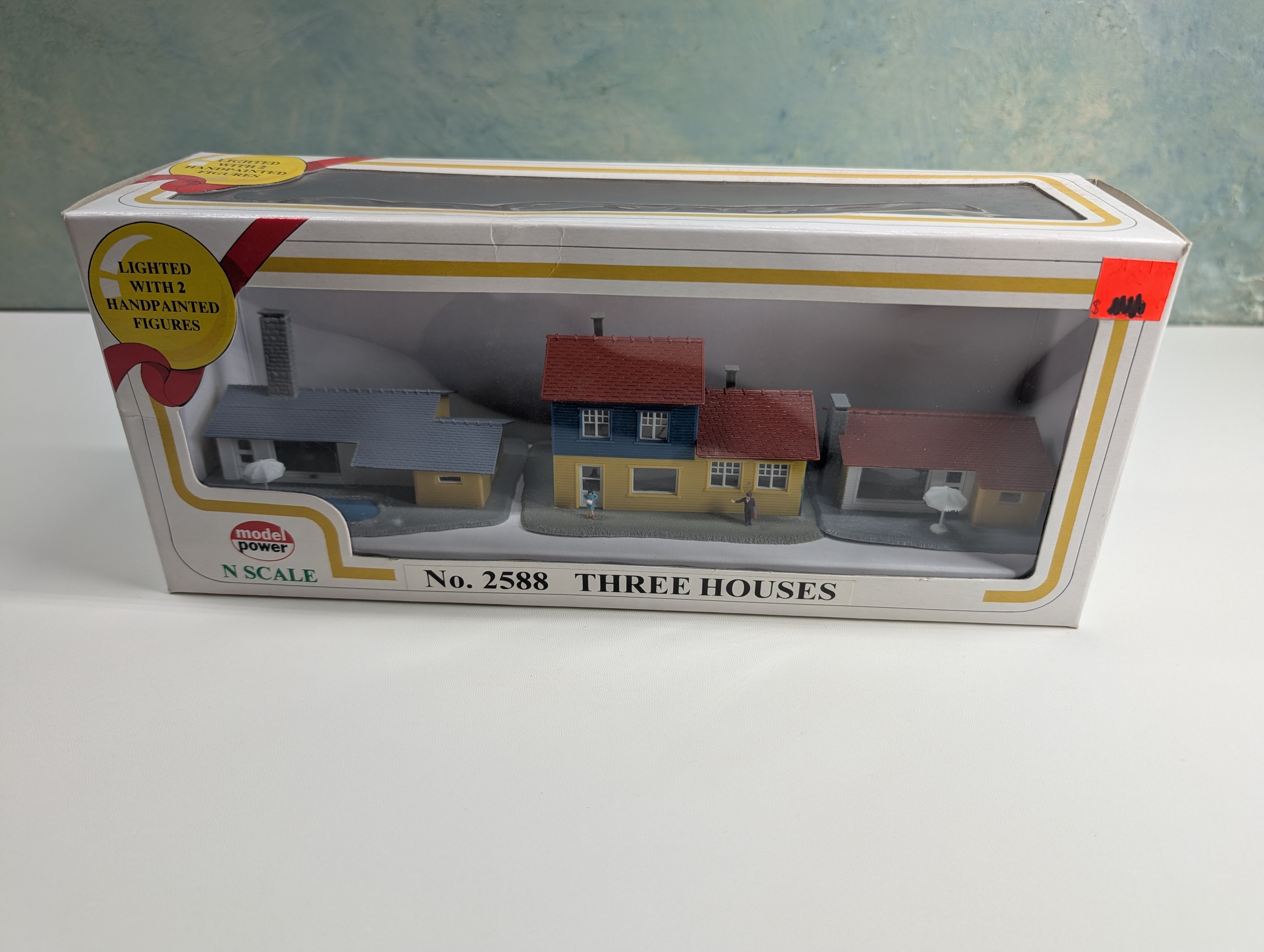 Model Power 2588 N Scale Three Houses