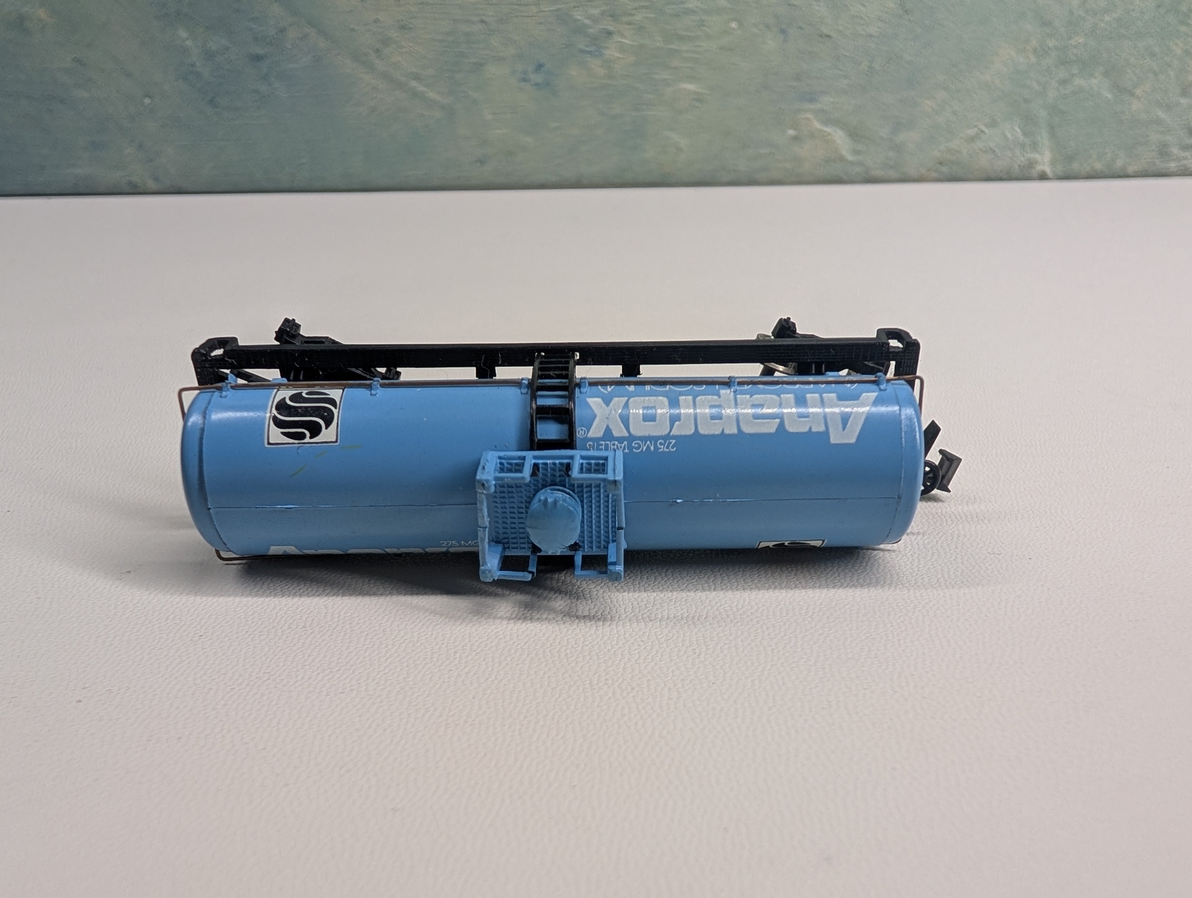 USED Bachmann N Scale Single Dome Blue Tank Car Syntex Anaprox